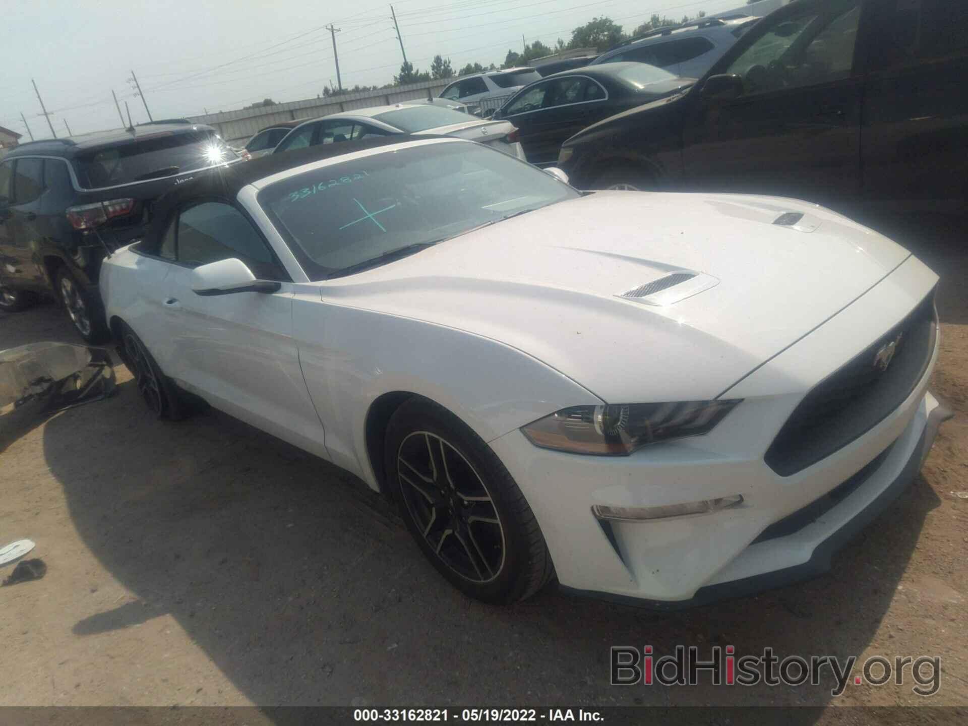 Photo 1FATP8UH3L5113056 - FORD MUSTANG 2020