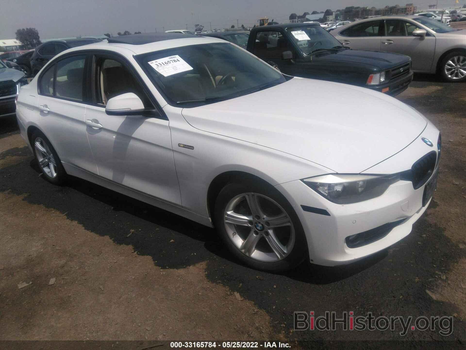 Photo WBA3B1C56DK130490 - BMW 3 SERIES 2013