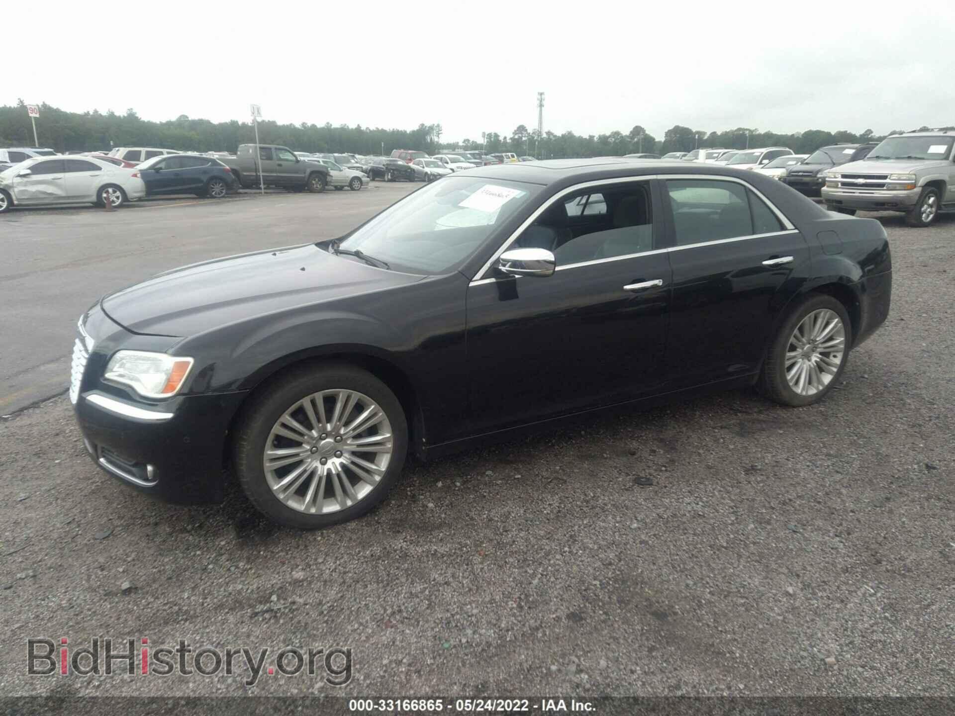 2011 CHRYSLER 300 - VIN: 2C3CA6CT7BH516457 - Фото 2