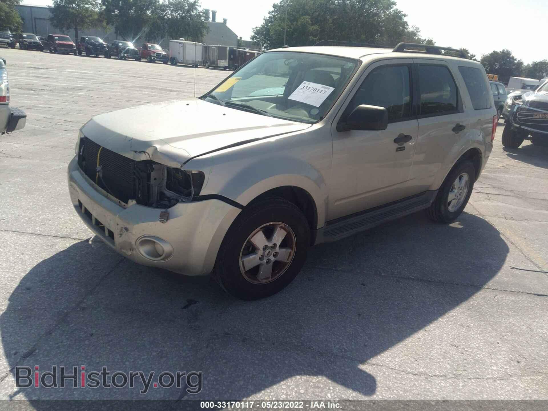 2011 FORD ESCAPE - VIN: 1FMCU0D74BKA12731 - Фото 2