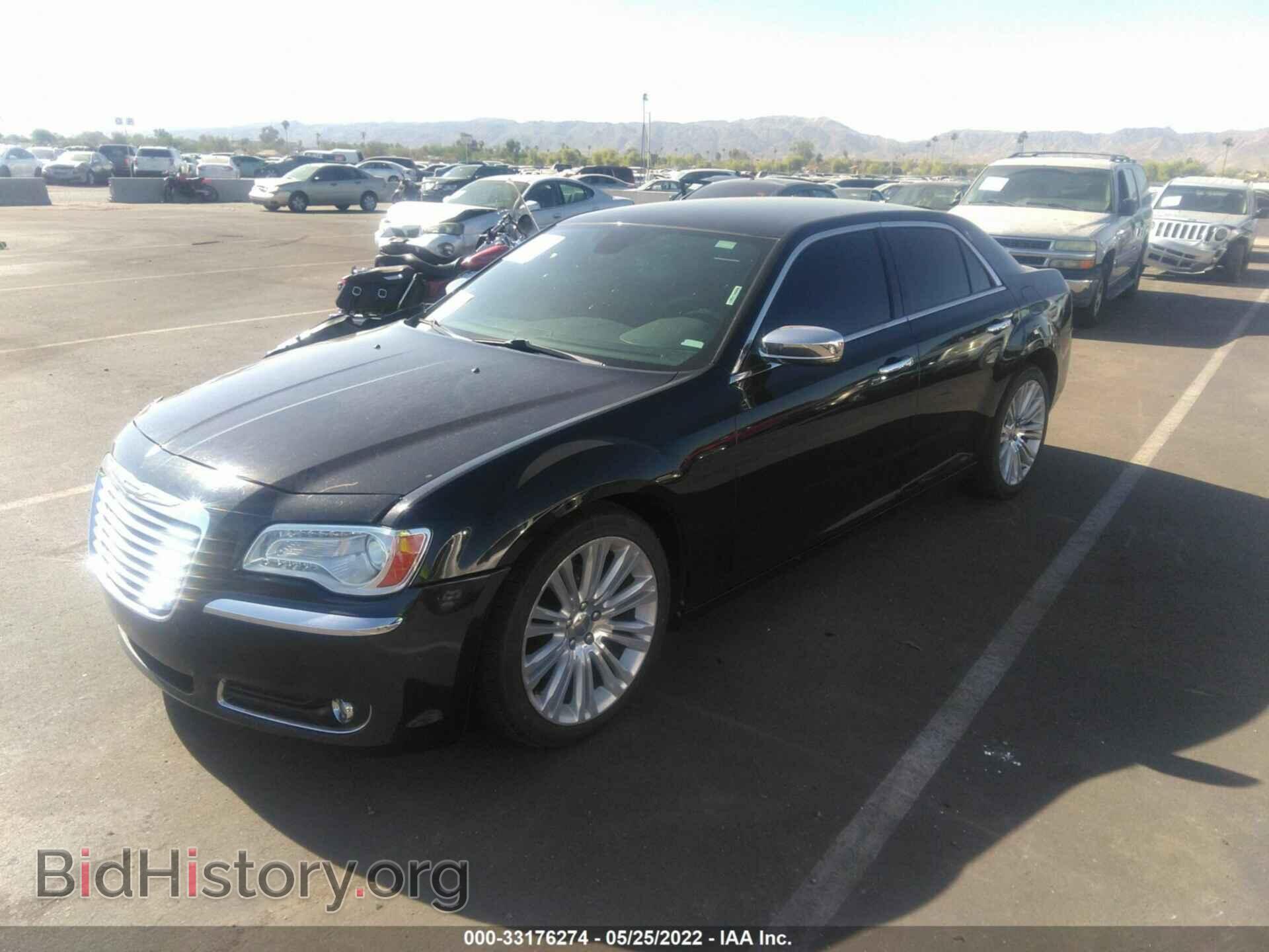 2013 CHRYSLER 300 - VIN: 2C3CCAEG9DH632517 - Фото 2