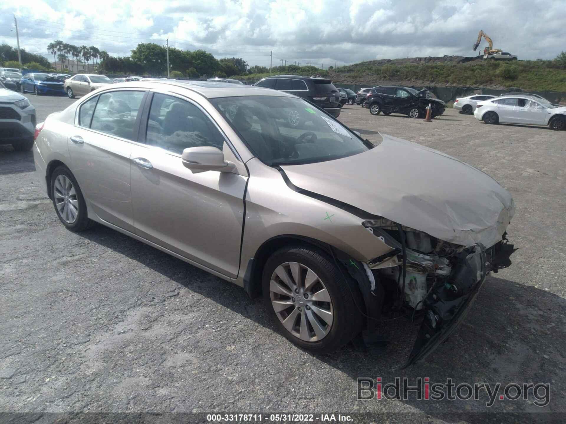 Photo 1HGCR2F79FA239957 - HONDA ACCORD SEDAN 2015