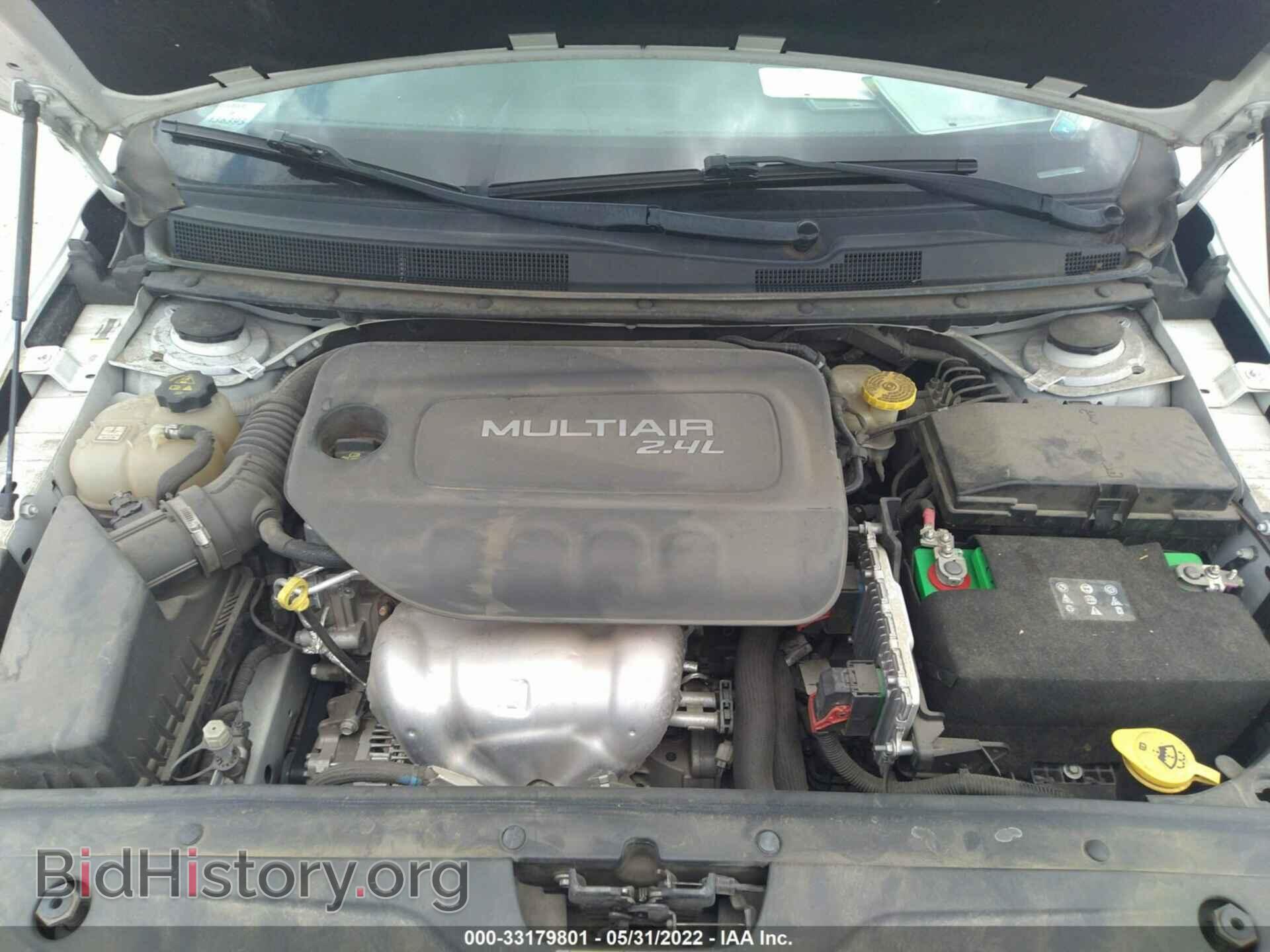 2015 CHRYSLER 200 - VIN: 1C3CCCBB3FN649649 - Фото 10