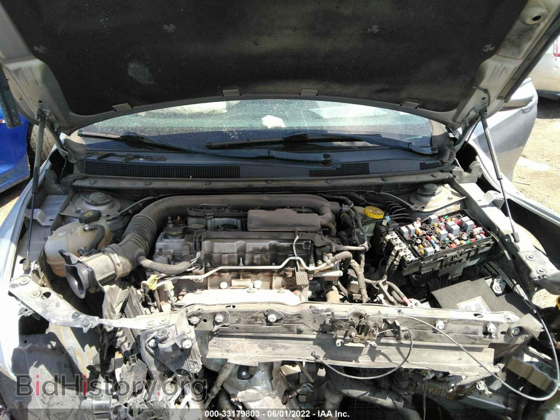 2015 CHRYSLER 200 - VIN: 1C3CCCFB3FN597059 - Фото 10