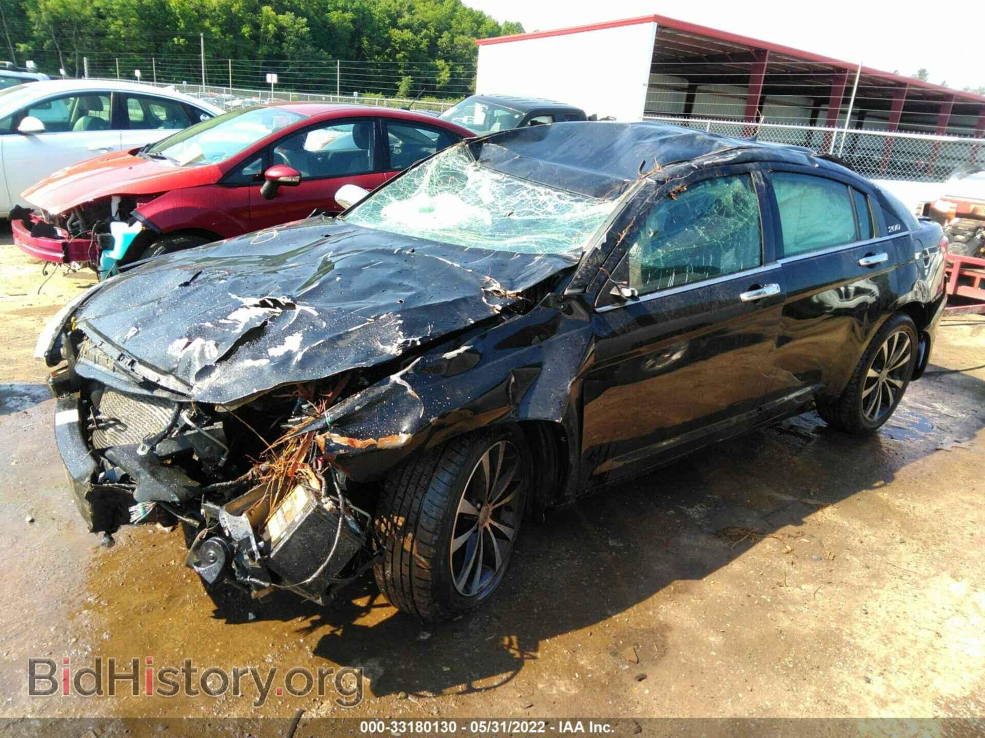2013 CHRYSLER 200 - VIN: 1C3CCBBB1DN593332 - Photo 2