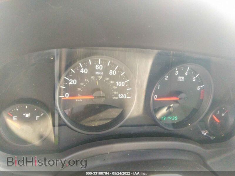 2011 Jeep COMPASS (VIN 1J4NT1FB7BD215389) — фото 7 из 11