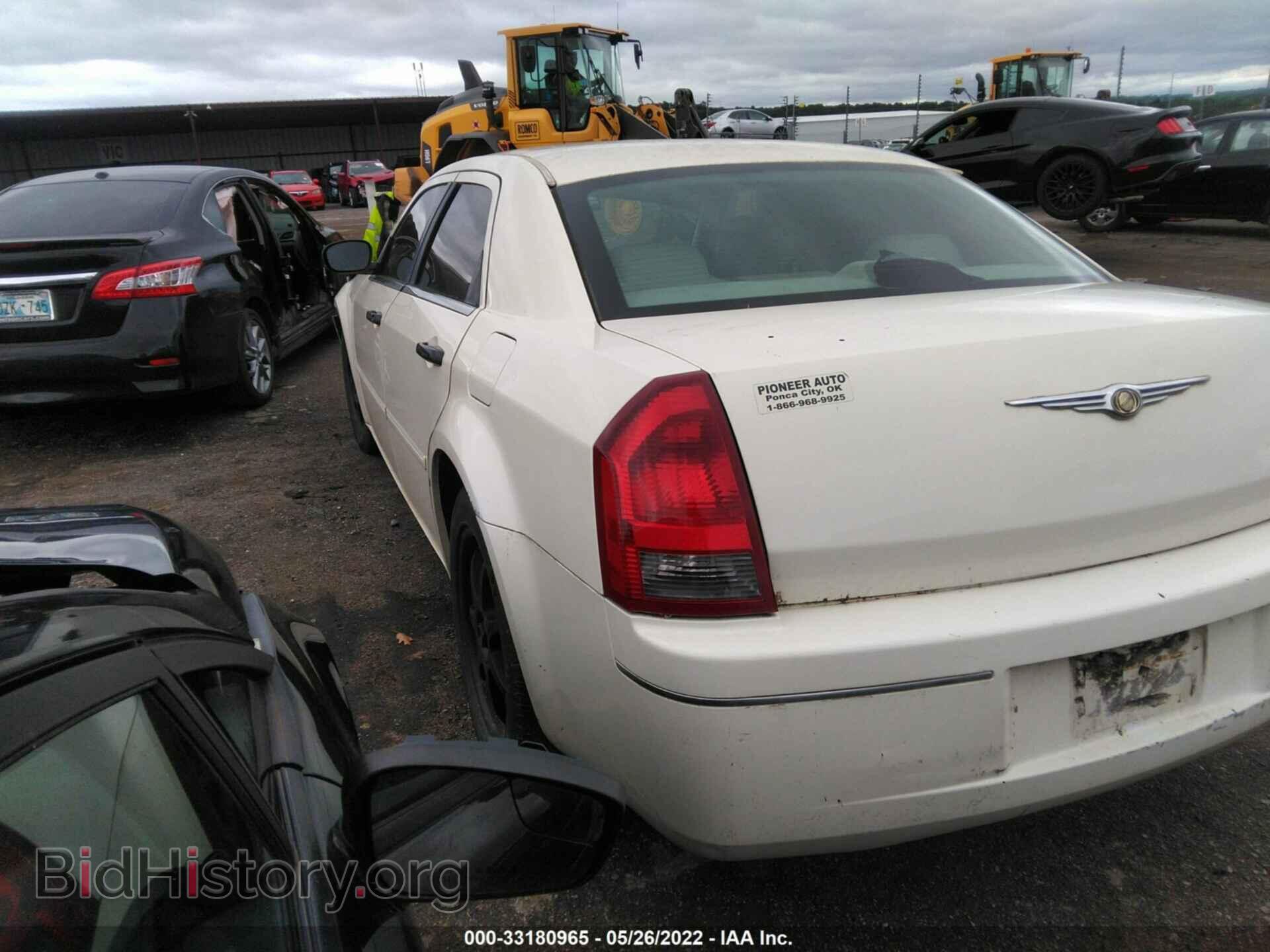 2006 CHRYSLER 300 - VIN: 2C3KA53G96H484321 - Фото 3