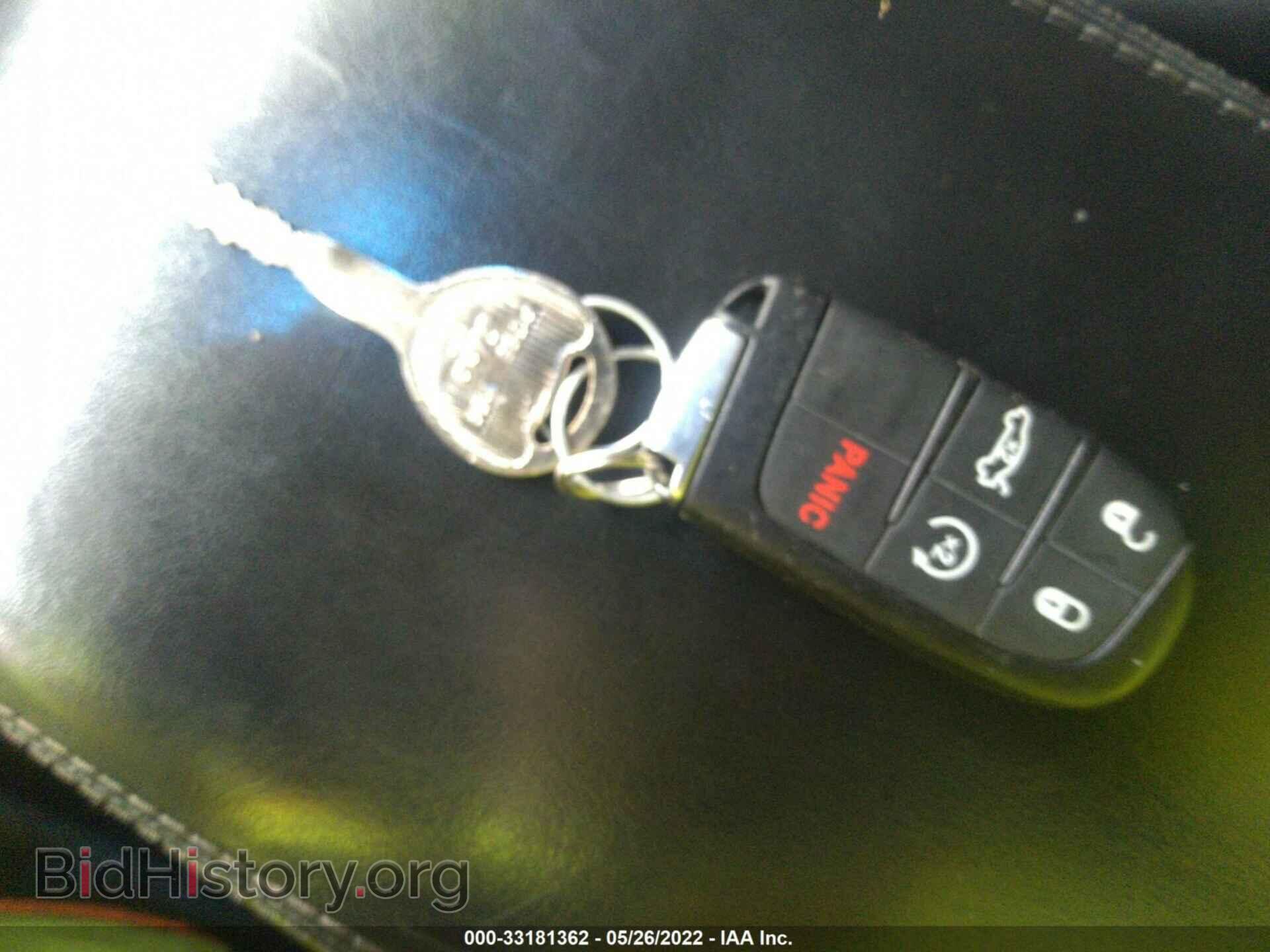 2015 CHRYSLER 300 - VIN: 2C3CCAKG7FH833288 - Фото 11