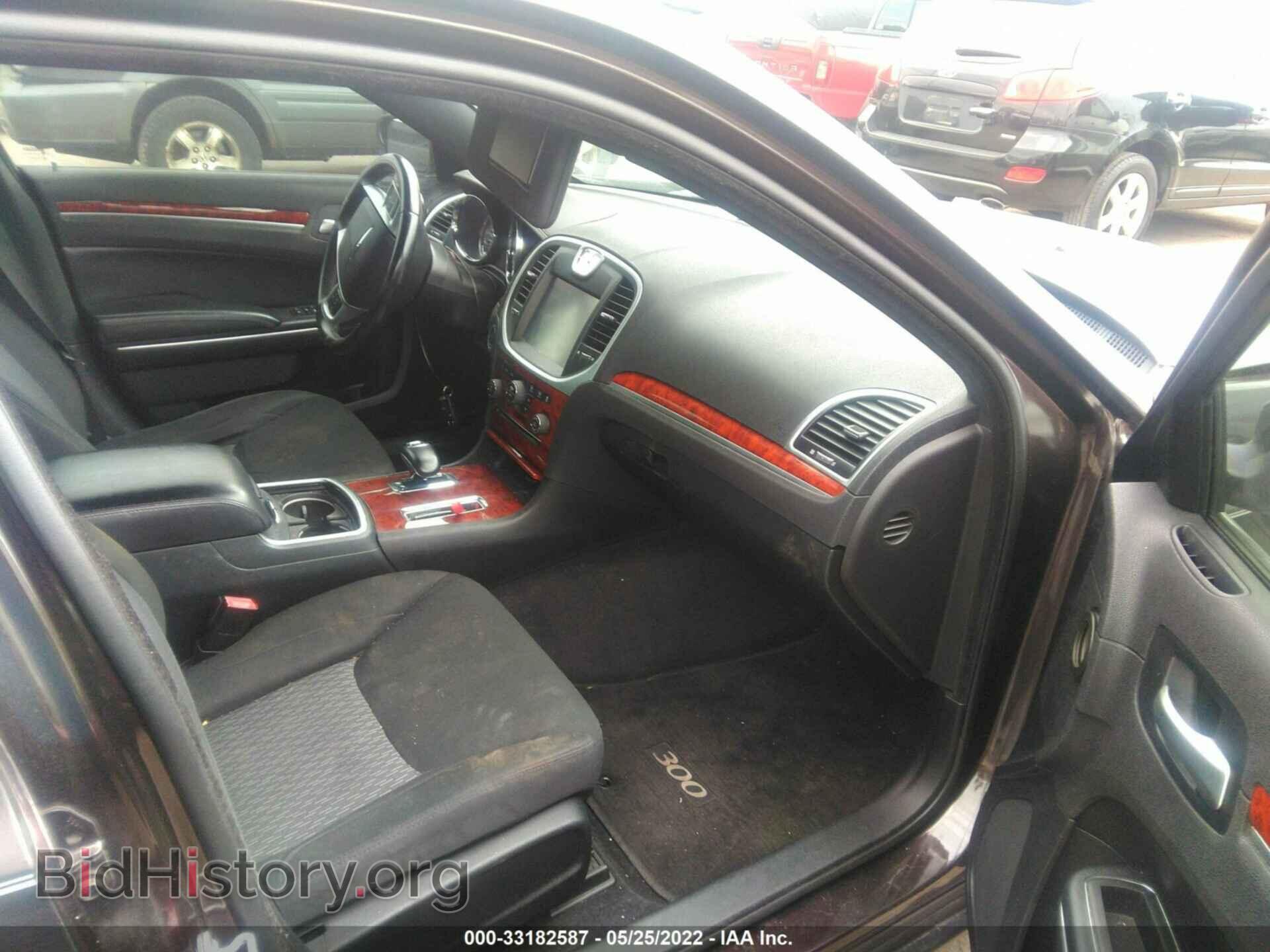 2012 CHRYSLER 300 - VIN: 2C3CCAAG7CH205664 - Фото 5