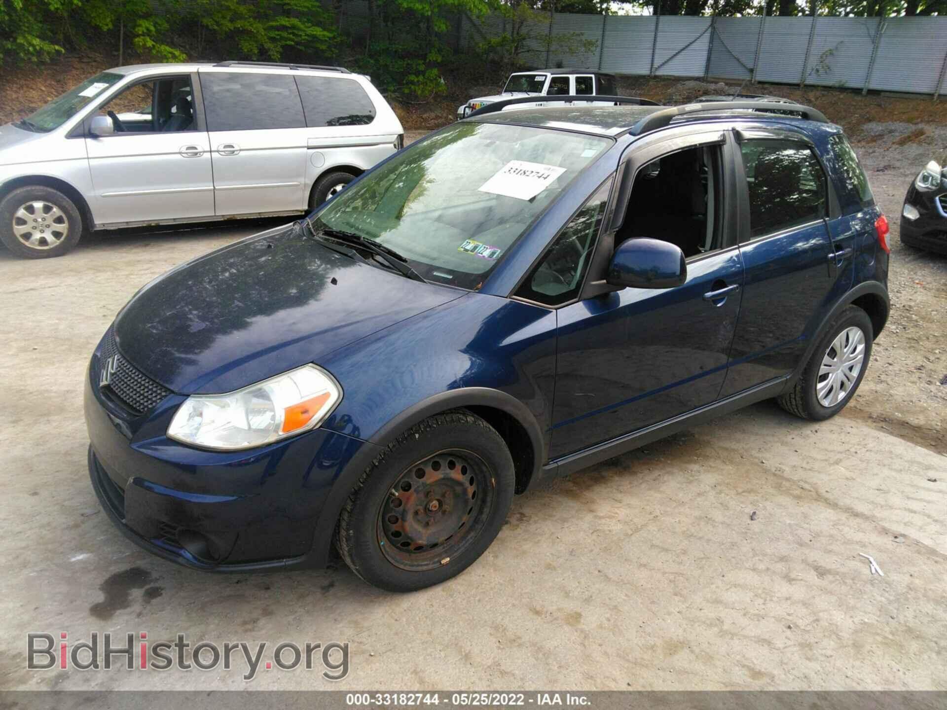 2011 SUZUKI SX4 - VIN: JS2YB5A37B6301812 - Photo 2