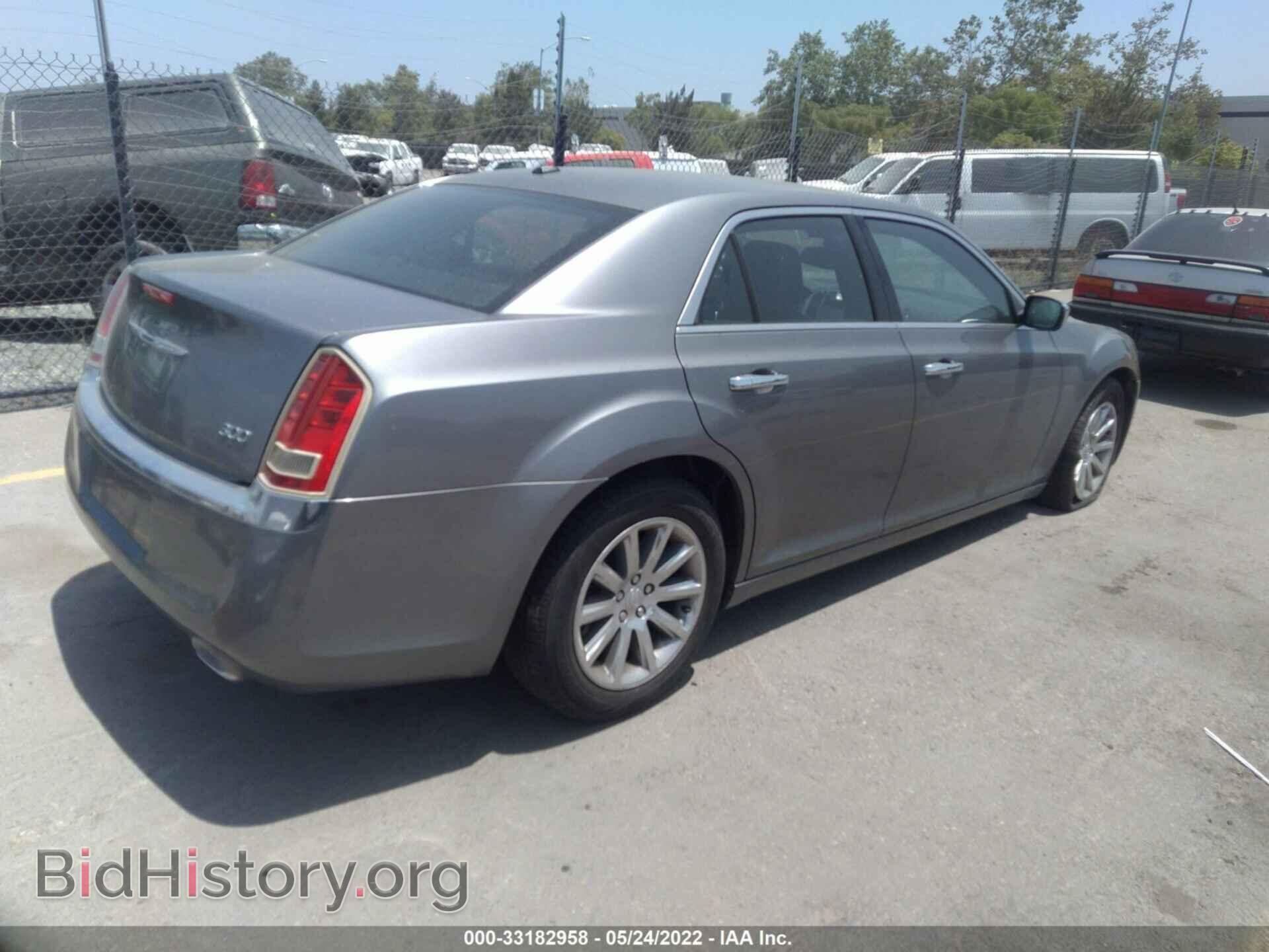 2011 CHRYSLER 300 - VIN: 2C3CA5CG8BH558018 - Фото 4
