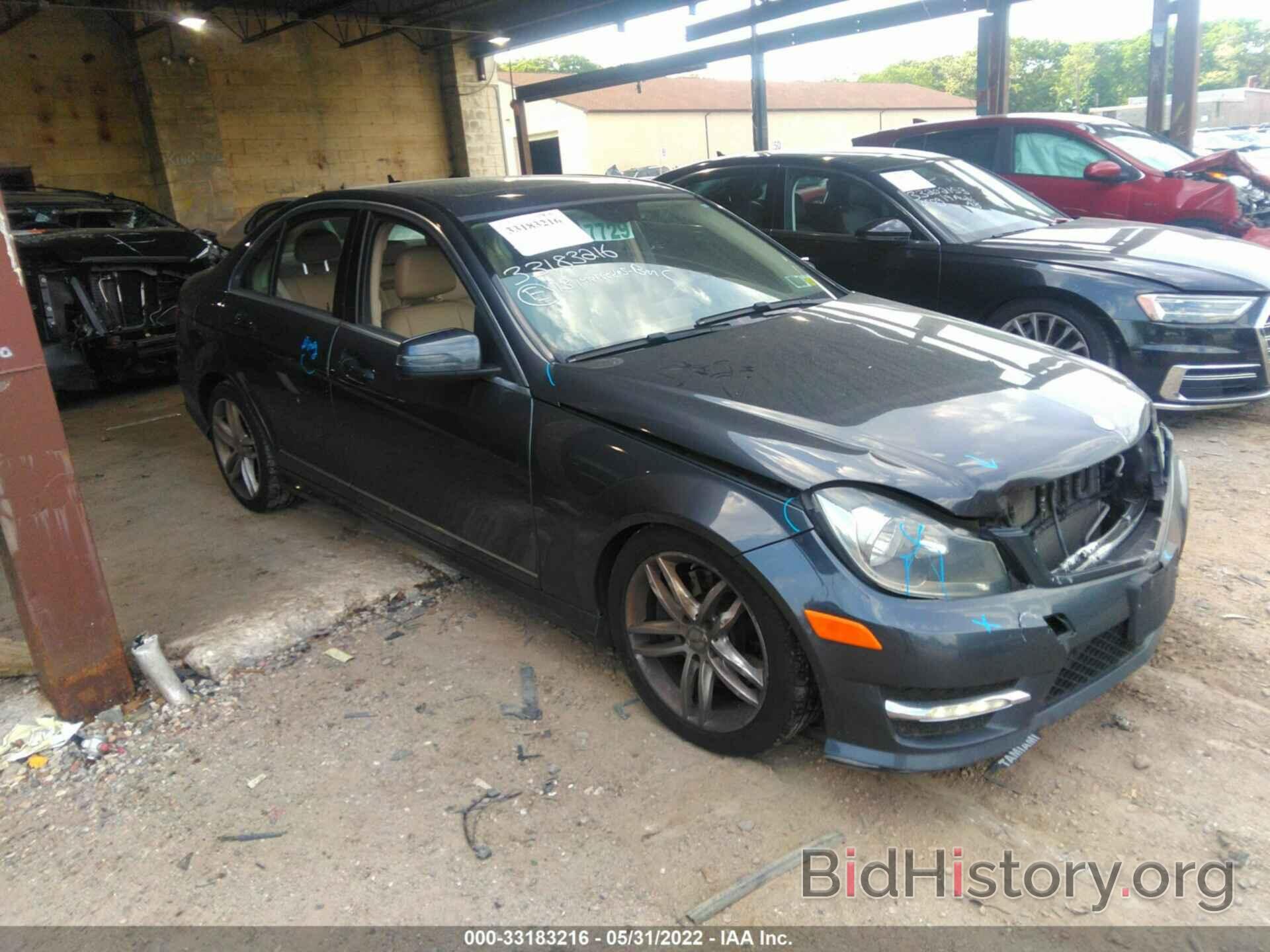 Photo WDDGF8AB0DR285091 - MERCEDES-BENZ C-CLASS 2013