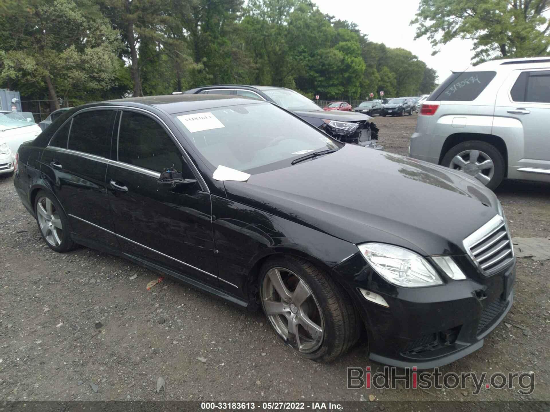 Photo WDDHF8HB3BA429724 - MERCEDES-BENZ E-CLASS 2011