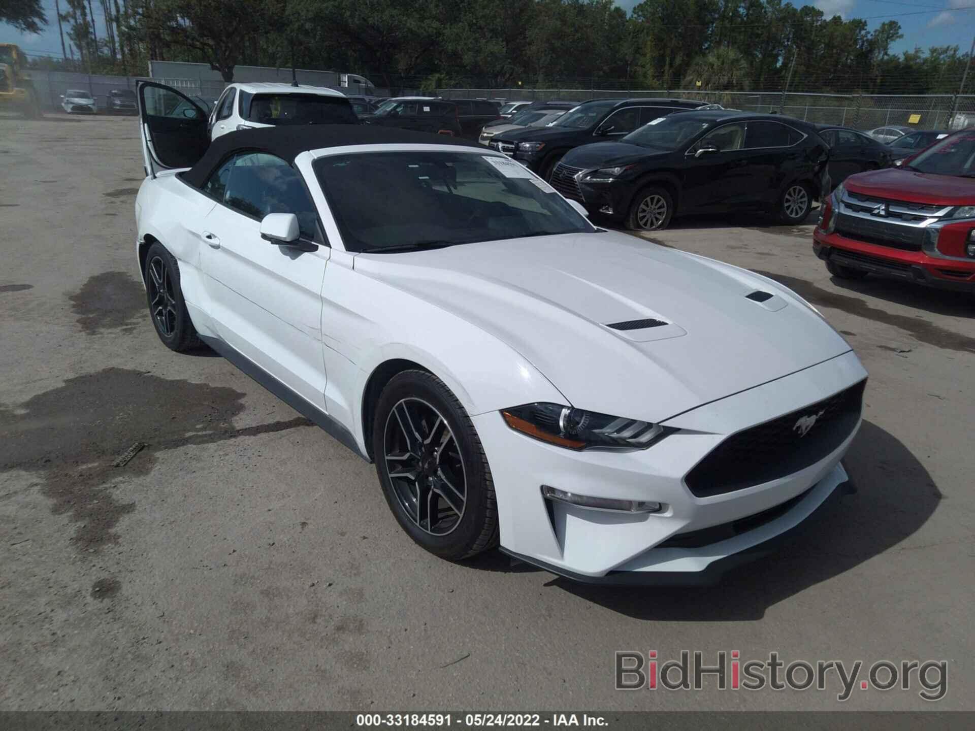 Photo 1FATP8UH2L5138935 - FORD MUSTANG 2020