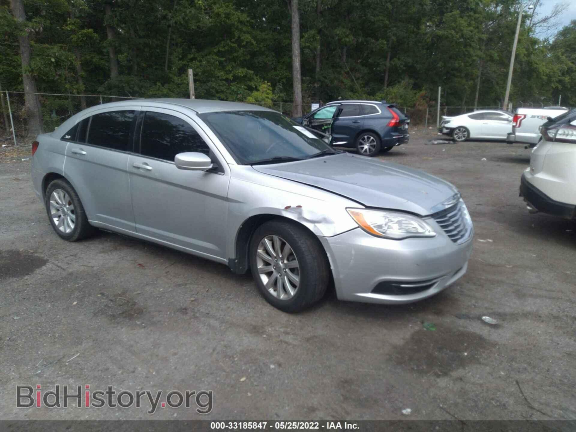 Photo 1C3BC1FB9BN589560 - CHRYSLER 200 2011