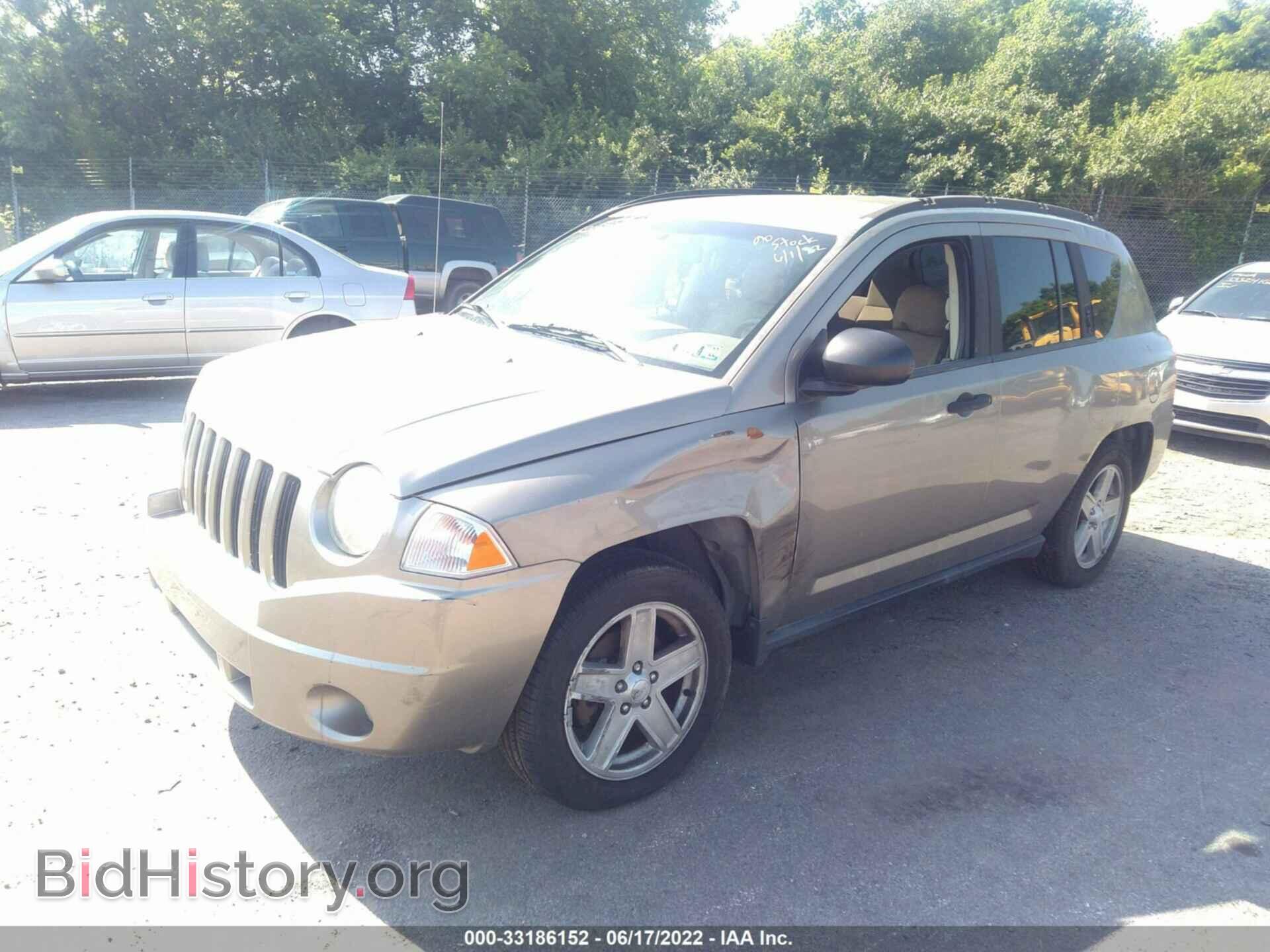 2007 JEEP COMPASS - VIN: 1J8FF47W17D241250 - Фото 2