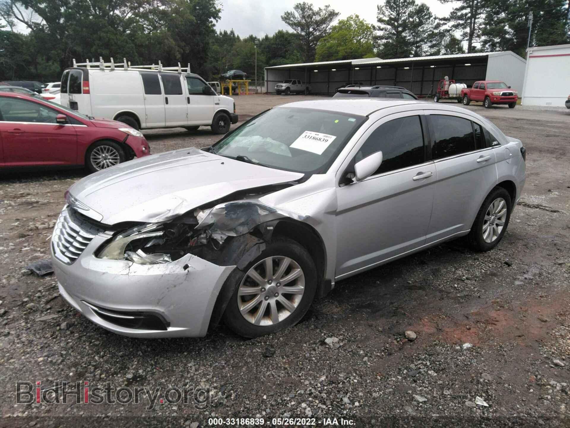 2012 CHRYSLER 200 - VIN: 1C3CCBBB3CN101883 - Photo 2