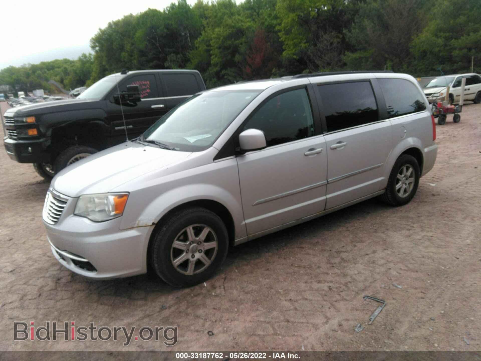 2011 CHRYSLER TOWN & COUNTRY - VIN: 2A4RR5DG5BR624607 - Фото 2