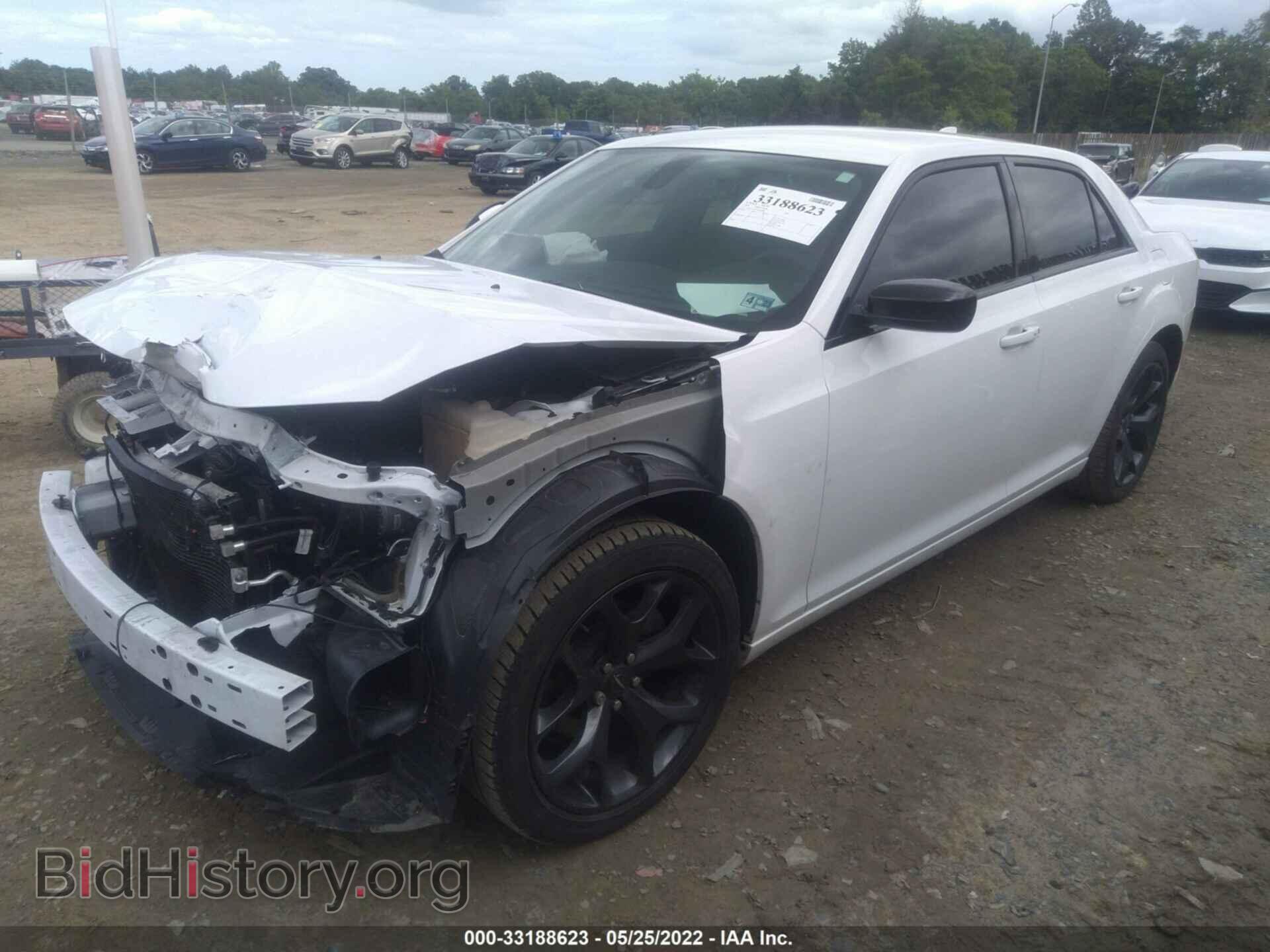 2020 CHRYSLER 300 - VIN: 2C3CCAAG7LH168812 - Фото 2