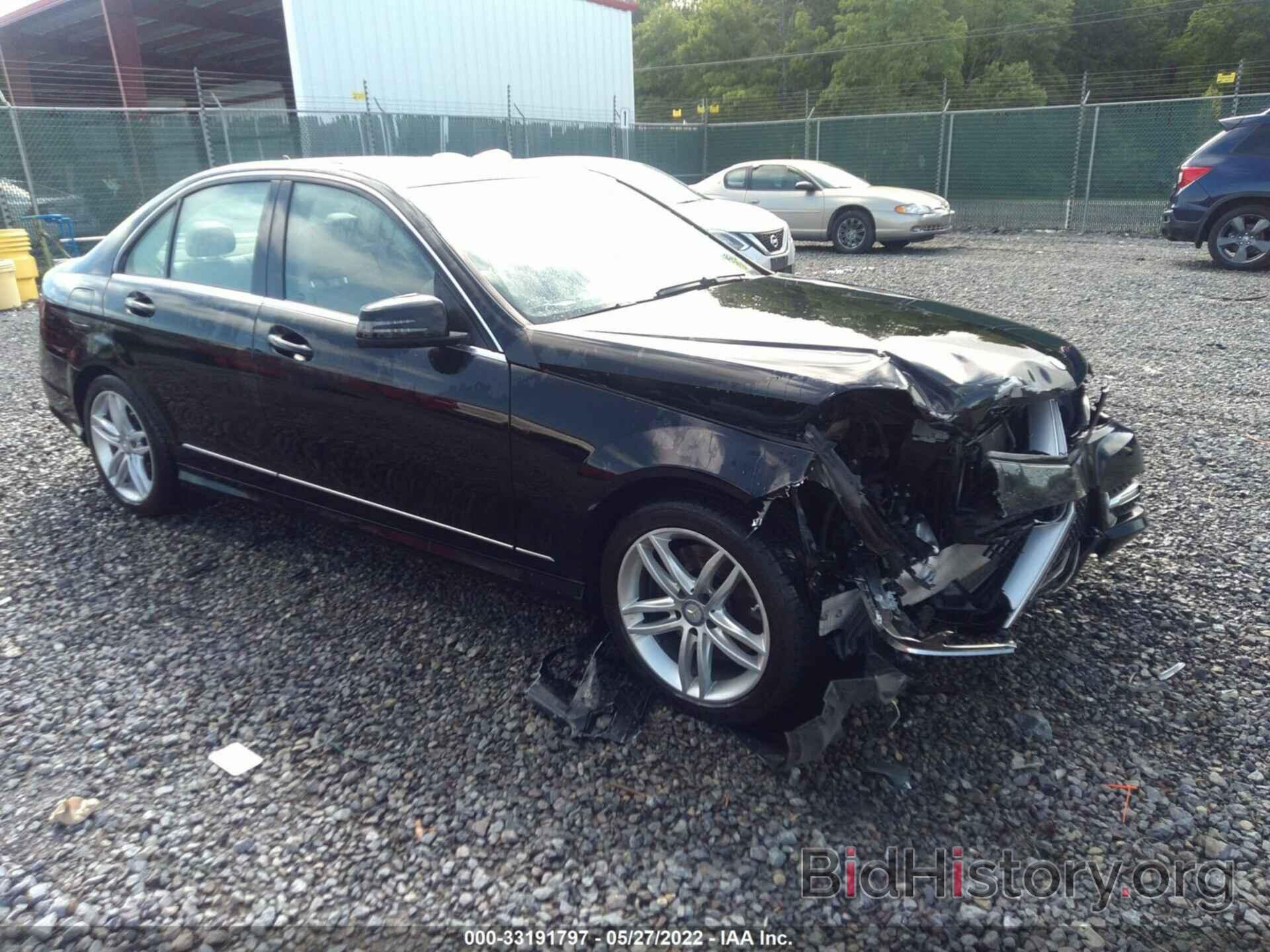 Photo WDDGF8AB4DR286325 - MERCEDES-BENZ C-CLASS 2013