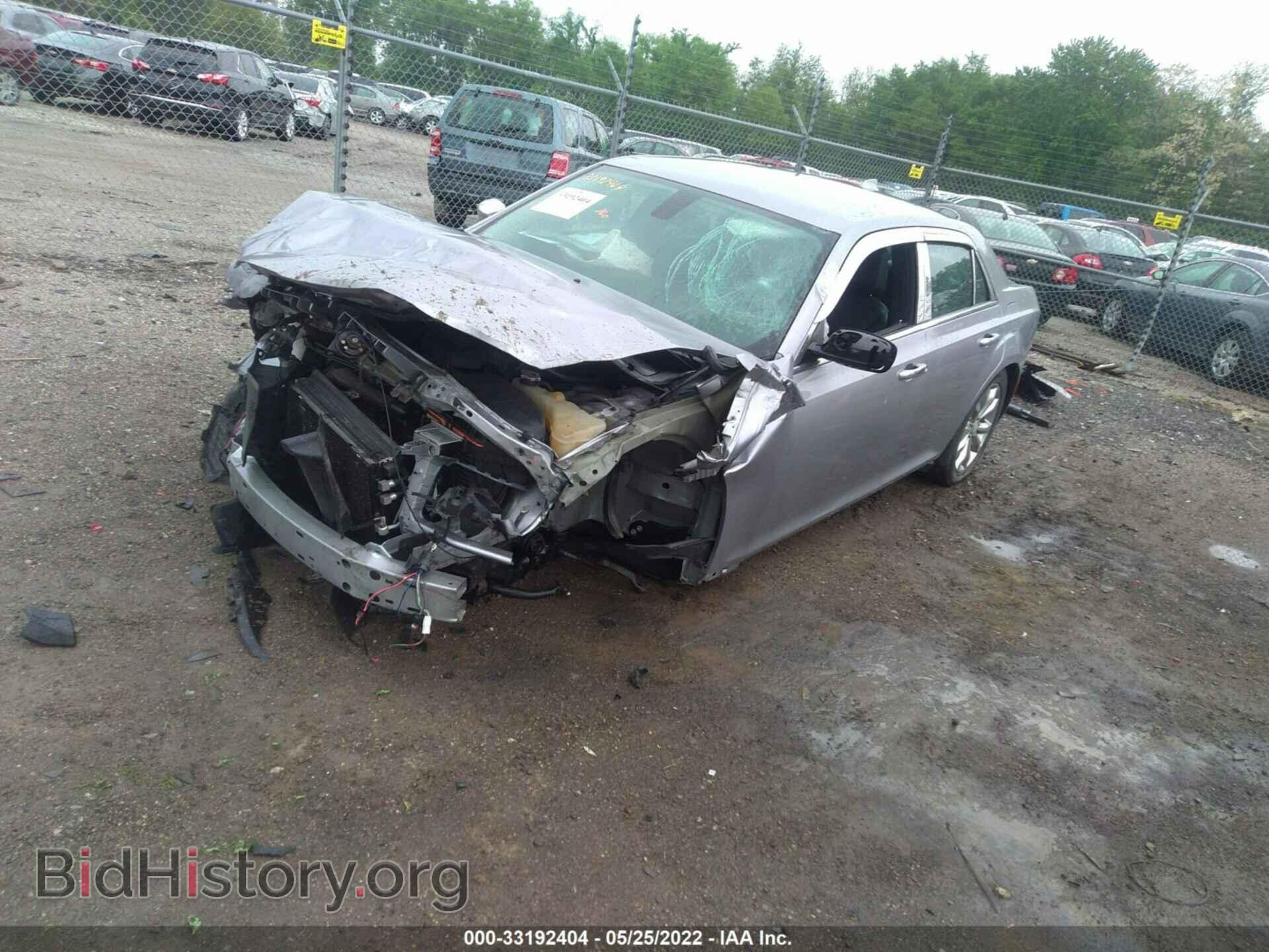 2016 CHRYSLER 300 - VIN: 2C3CCARG7GH230400 - Фото 2