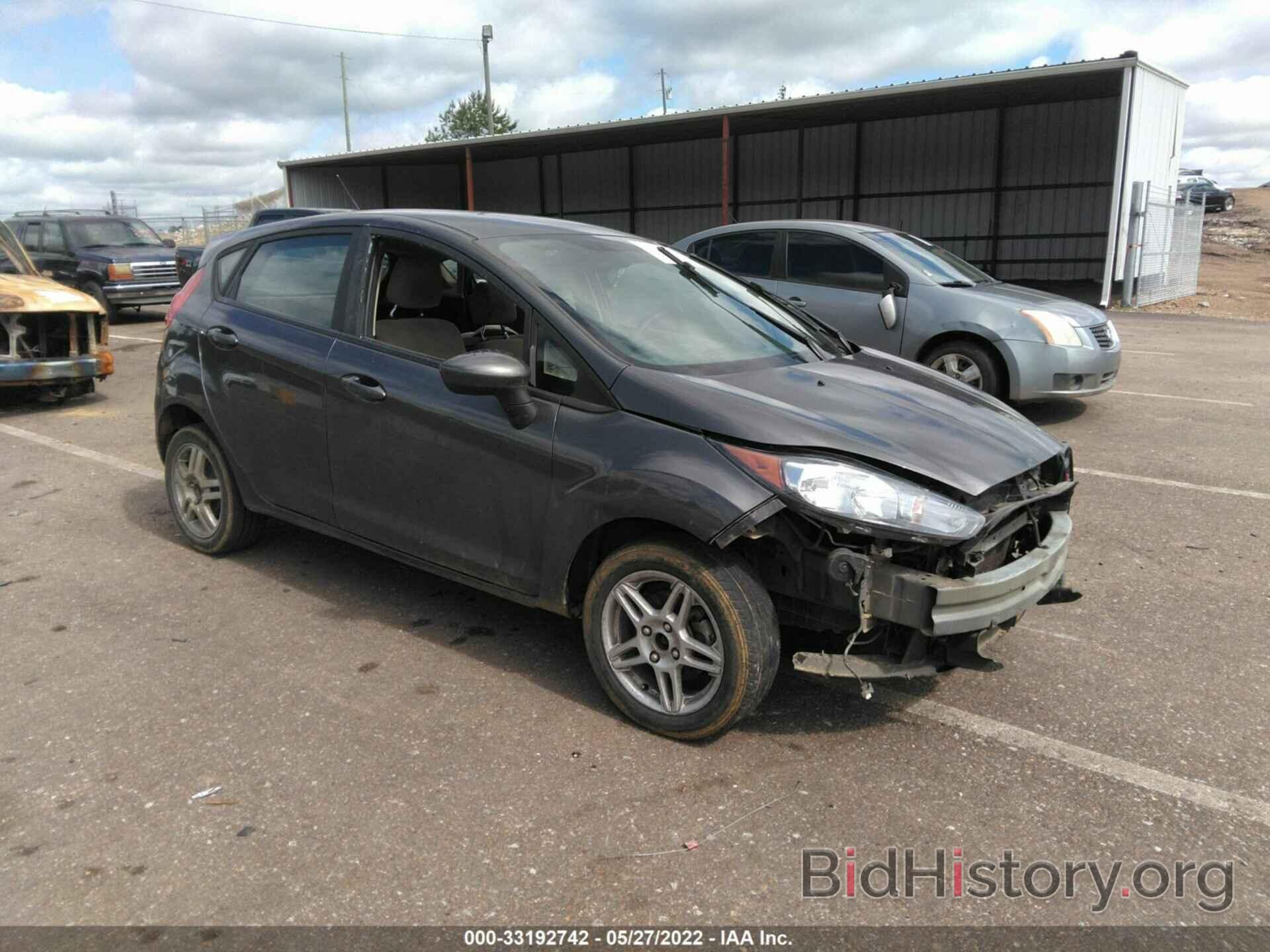 Photo 3FADP4EJ4JM139719 - FORD FIESTA 2018