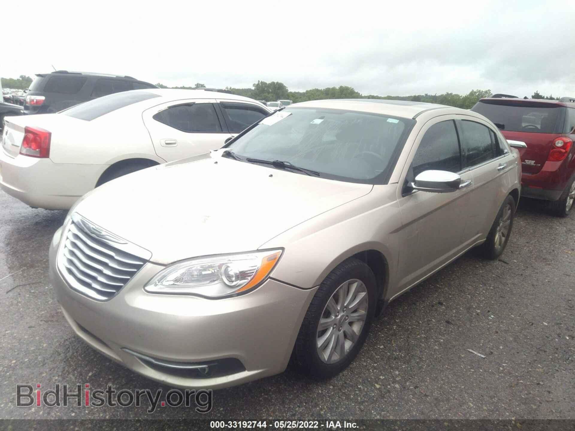 2013 CHRYSLER 200 - VIN: 1C3CCBCG4DN598504 - Фото 2