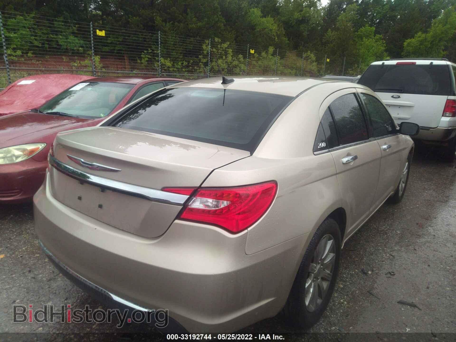 2013 CHRYSLER 200 - VIN: 1C3CCBCG4DN598504 - Фото 4