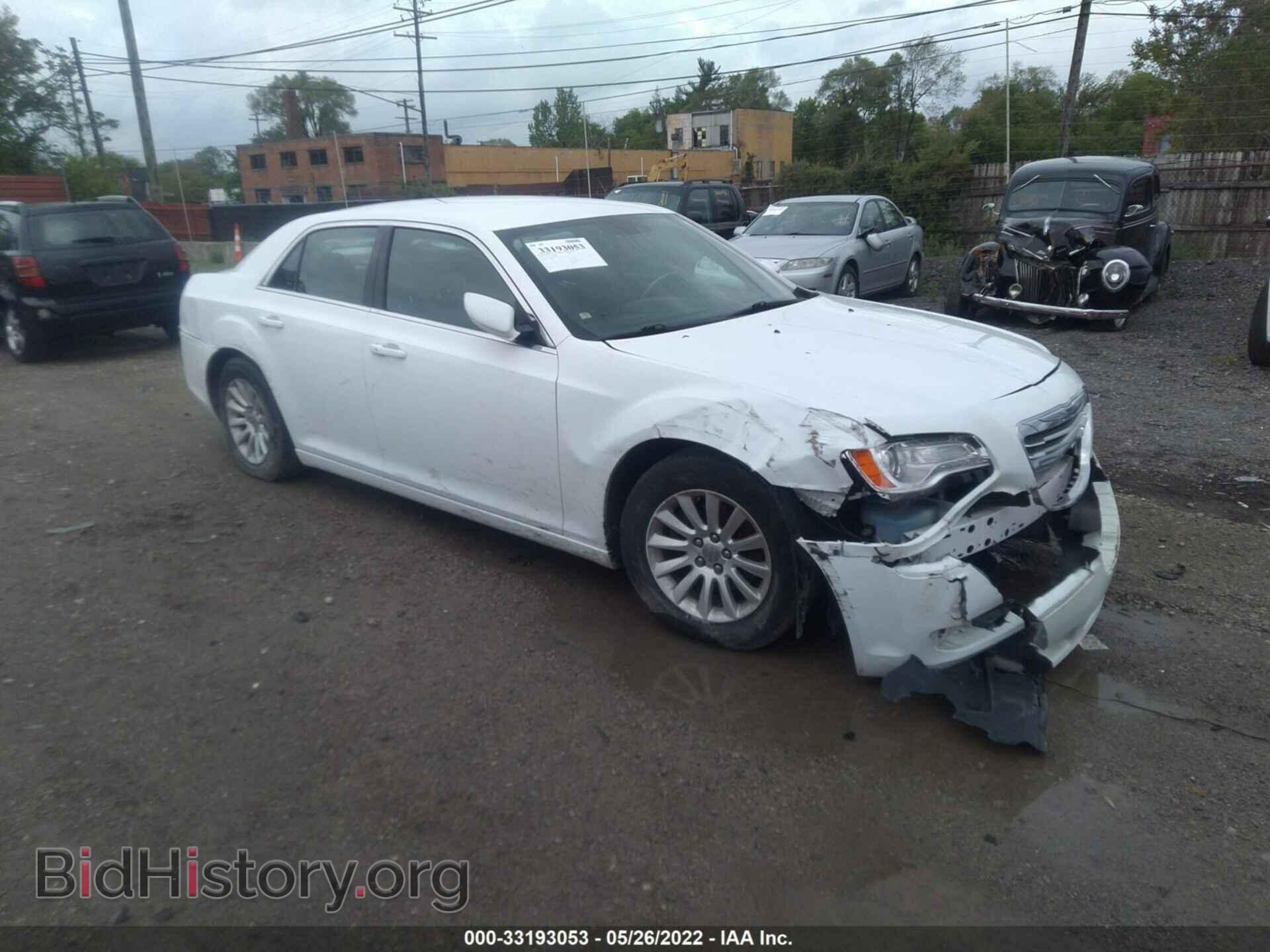 Фотография 2C3CCAAG7DH553398 - CHRYSLER 300 2013