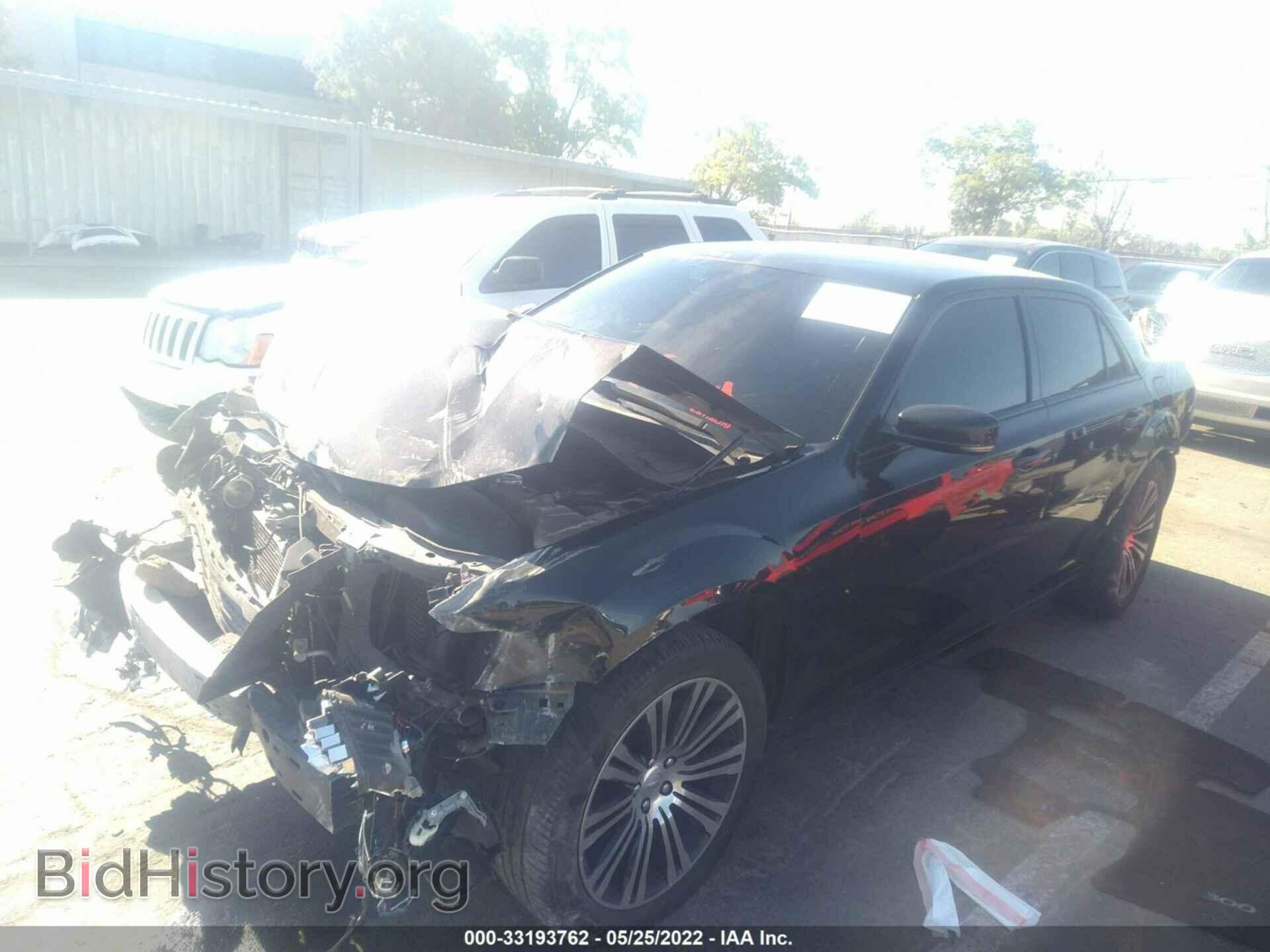2013 CHRYSLER 300 - VIN: 2C3CCABTXDH727346 - Фото 2