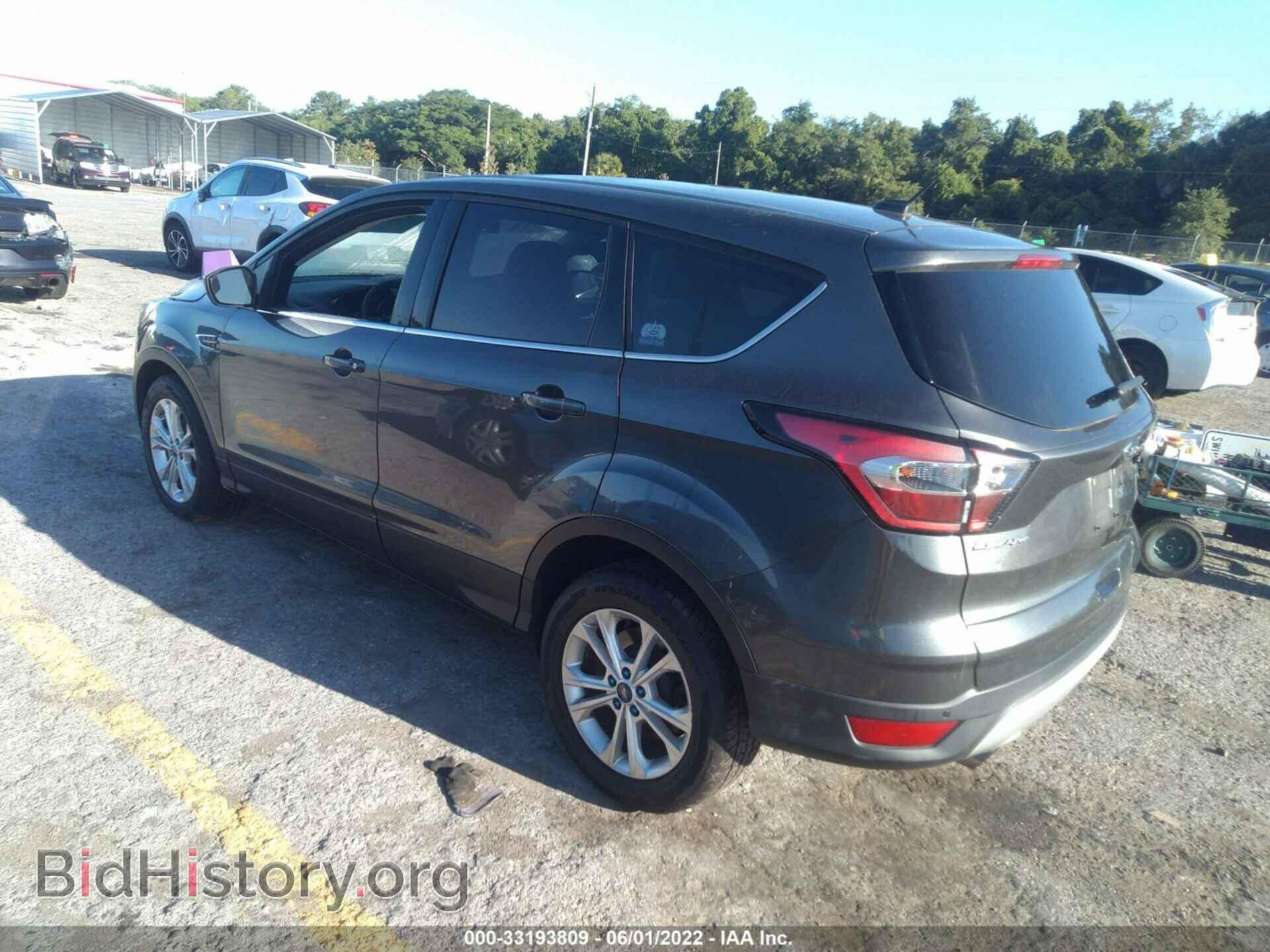 2017 FORD ESCAPE - VIN: 1FMCU0GD9HUC04645 - Фото 3