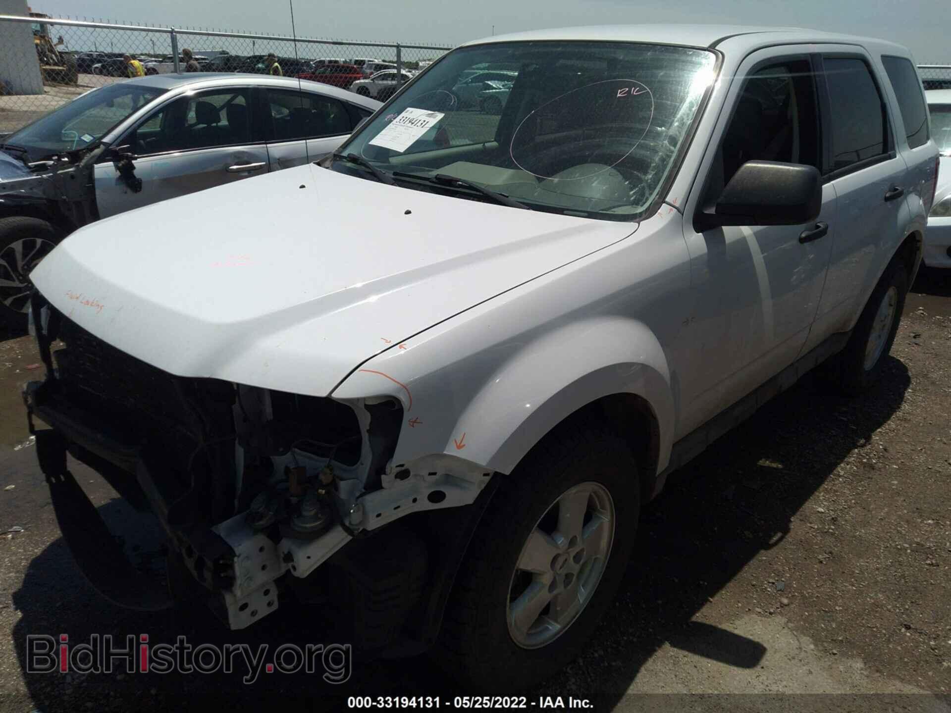 2011 FORD ESCAPE - VIN: 1FMCU9C72BKB36096 - Фото 2