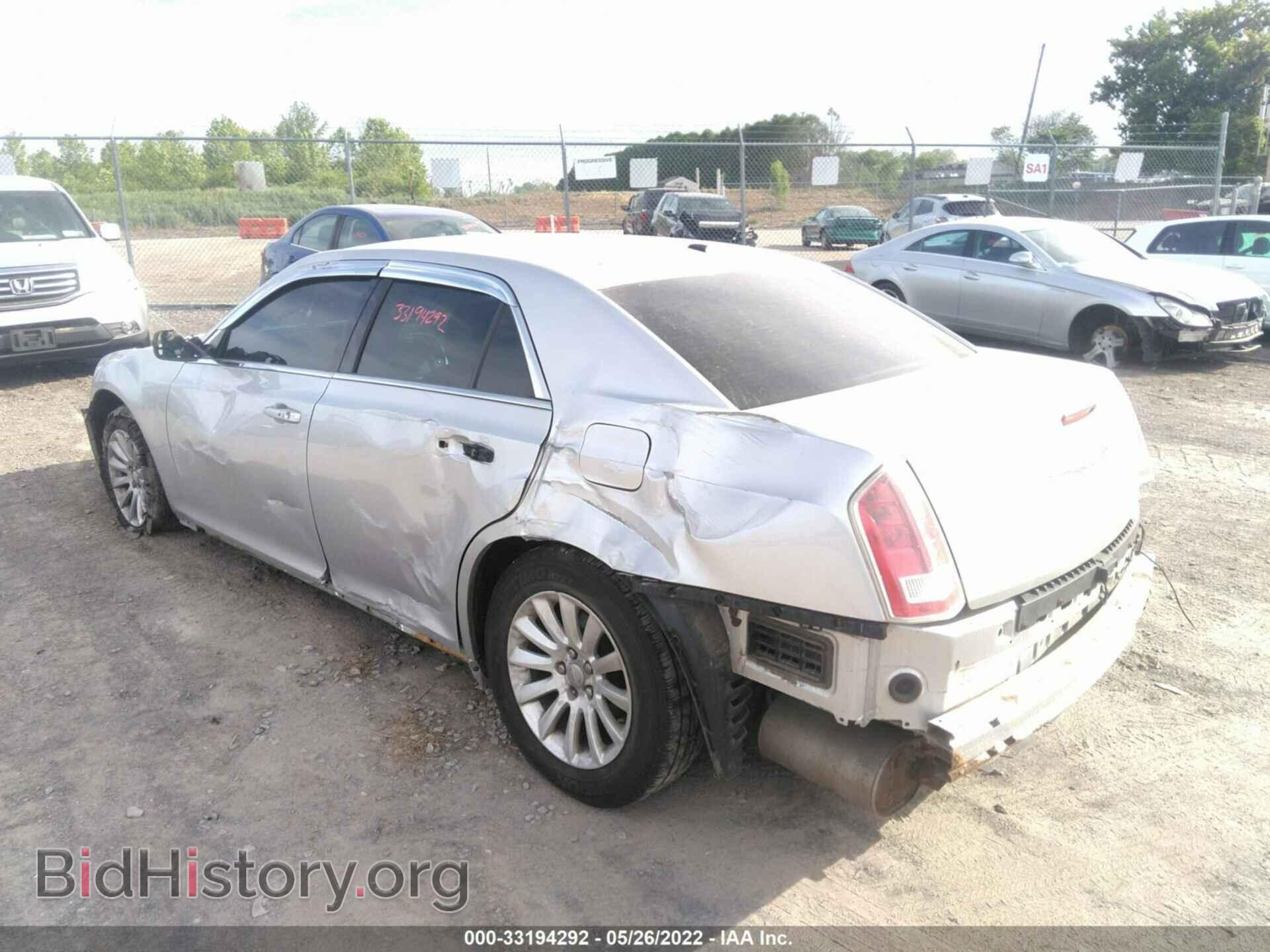 2012 CHRYSLER 300 - VIN: 2C3CCAAG5CH176004 - Фото 3