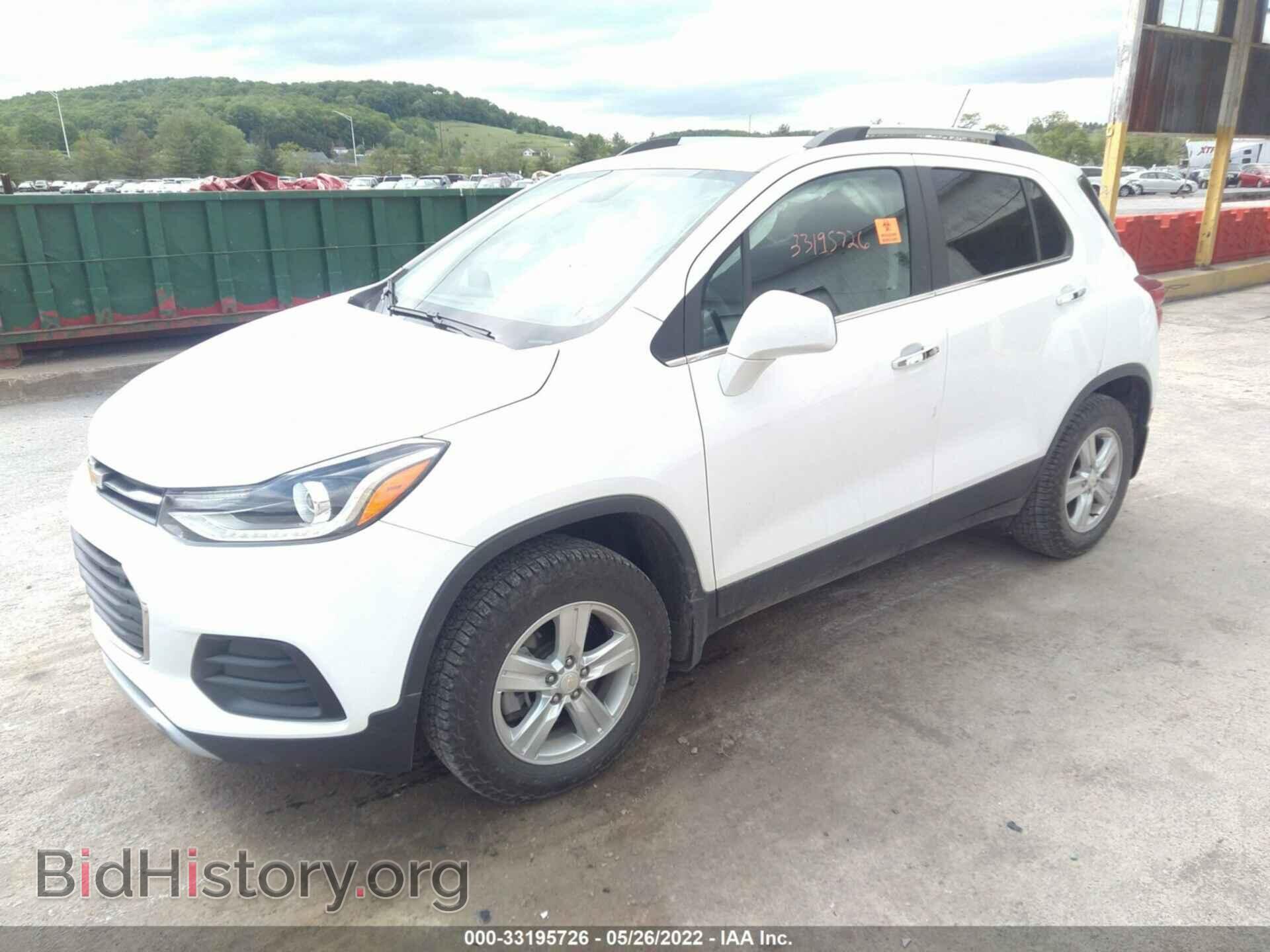 2020 CHEVROLET TRAX - VIN: 3GNCJPSB4LL300110 - Фото 2