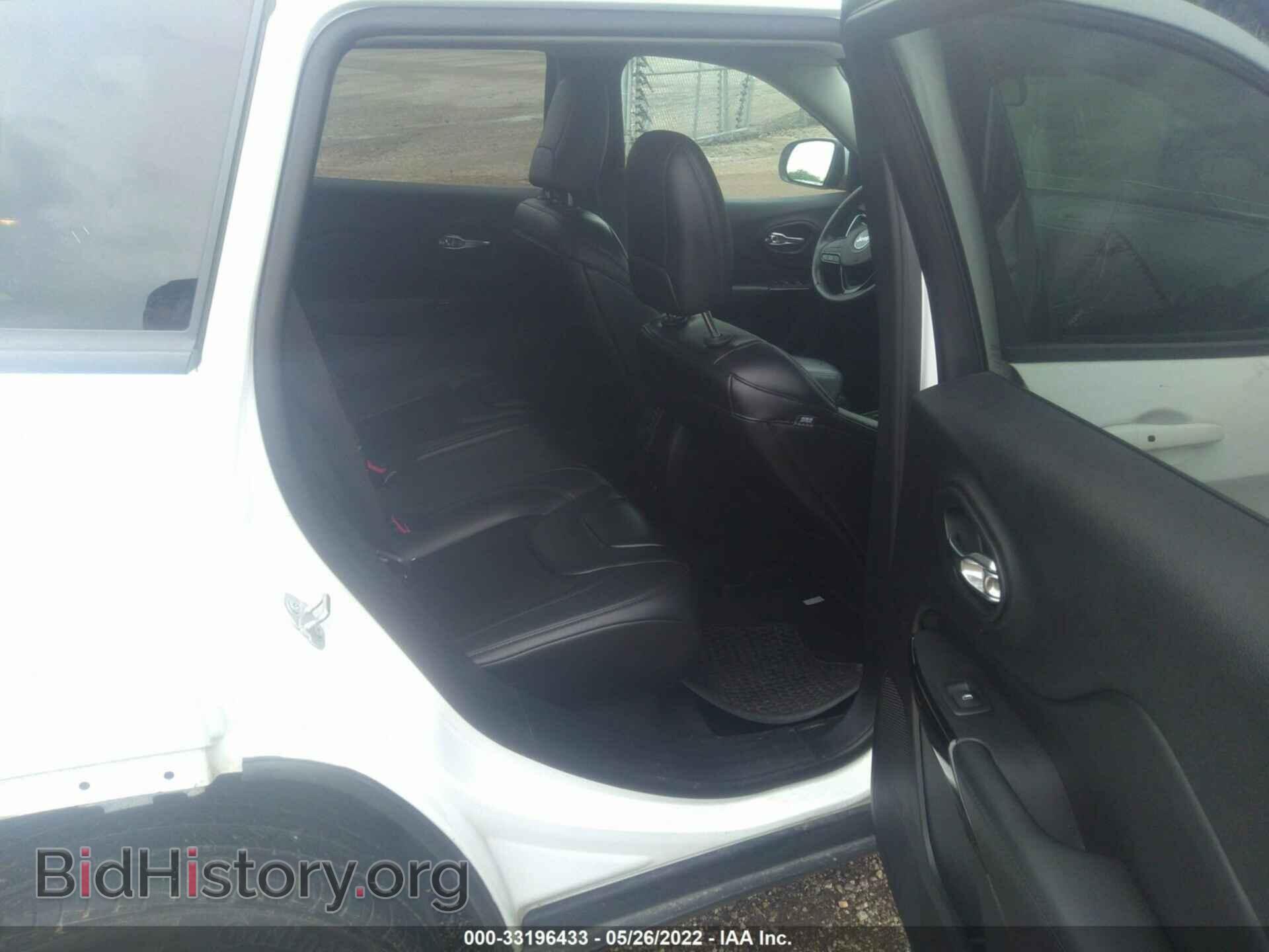 2019 JEEP CHEROKEE - VIN: 1C4PJLLB8KD384227 - Фото 8