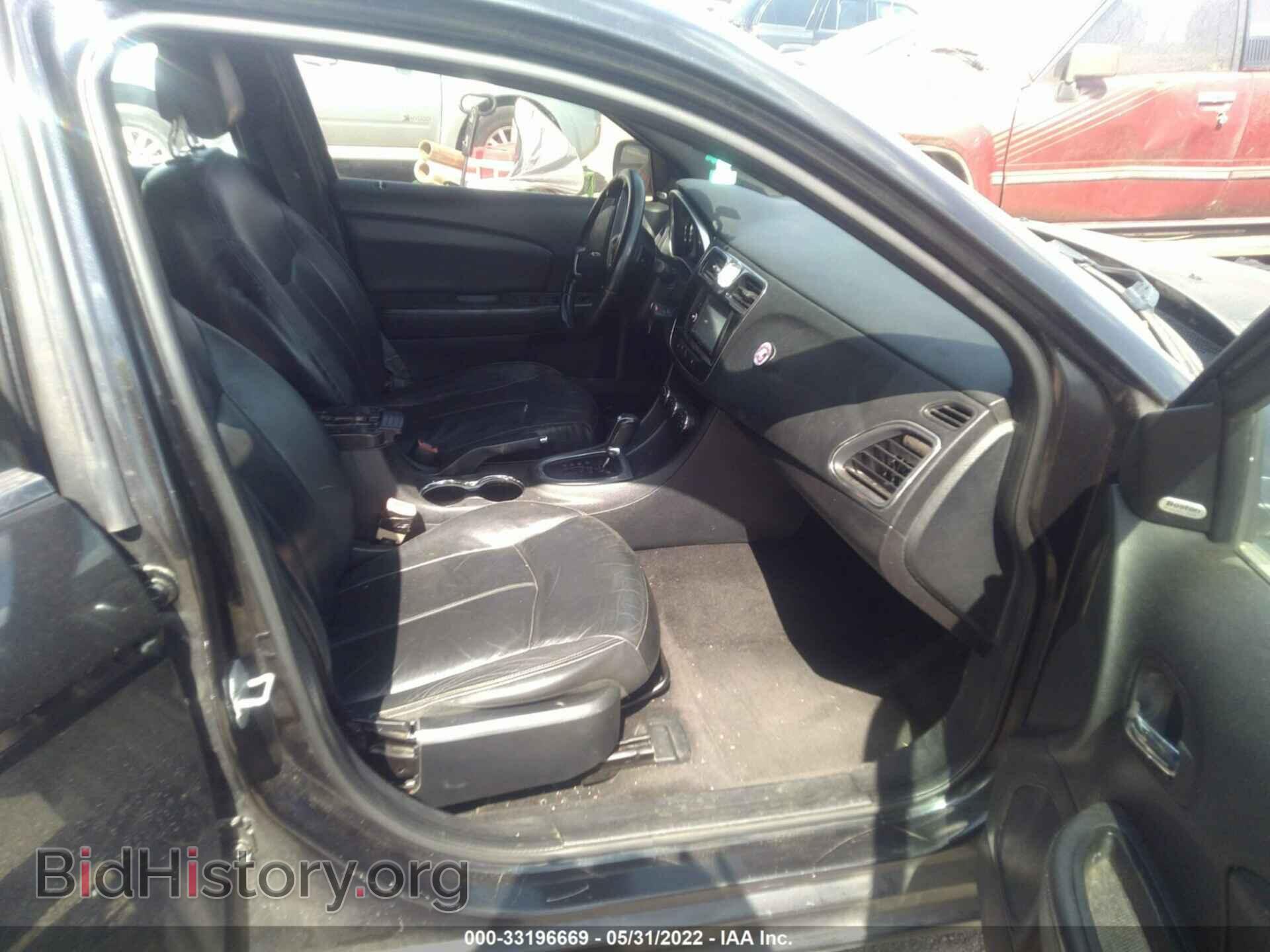 2011 CHRYSLER 200 - VIN: 1C3BC2FG0BN516465 - Фото 5