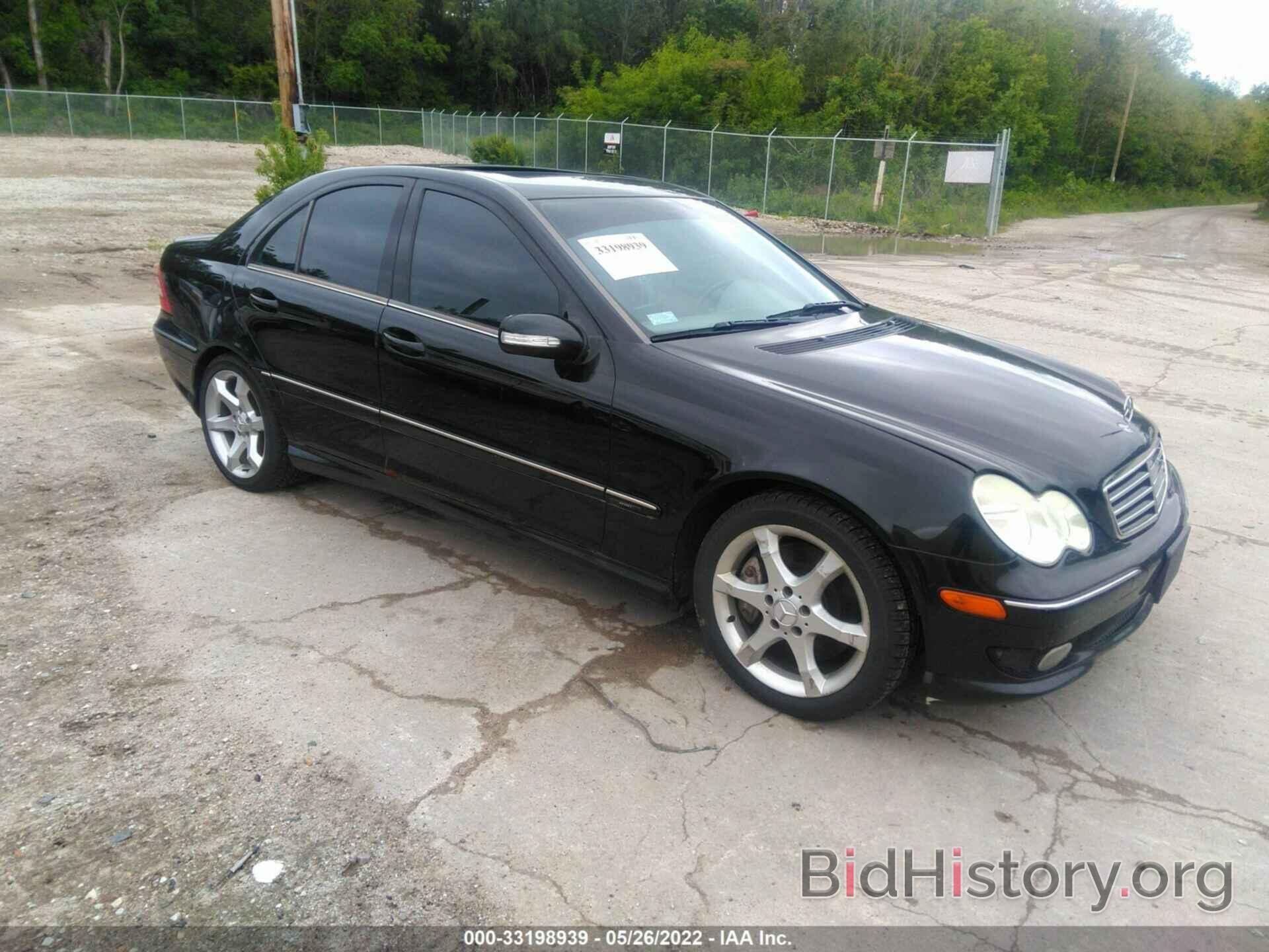 Photo WDBRF52H27E023930 - MERCEDES-BENZ C-CLASS 2007