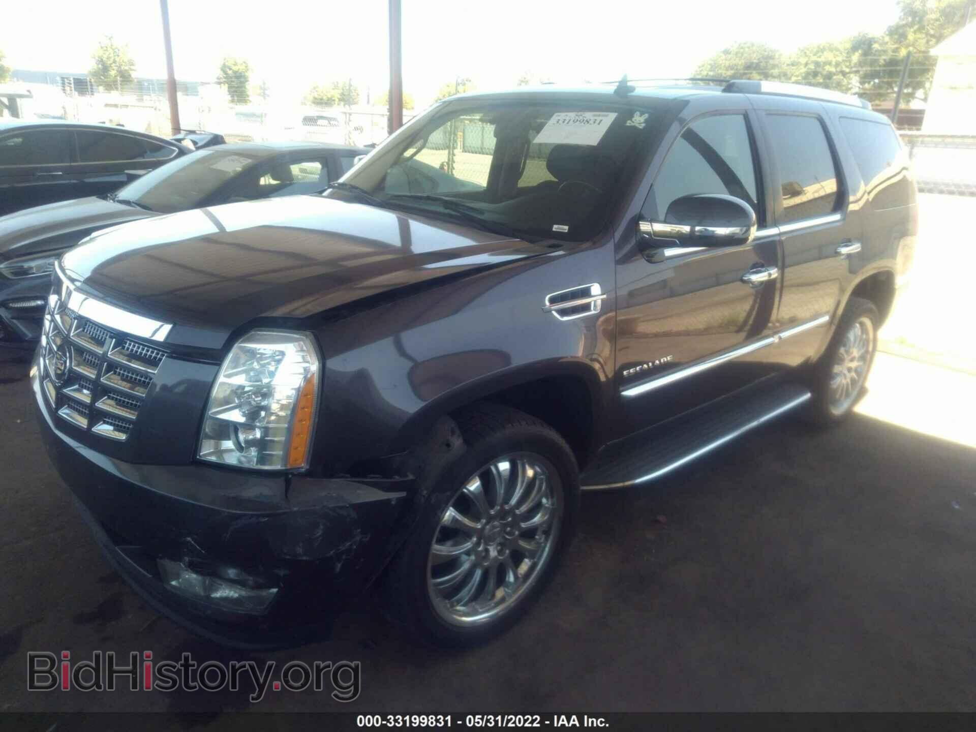 2011 CADILLAC ESCALADE - VIN: 1GYS3AEF3BR308064 - Фото 2