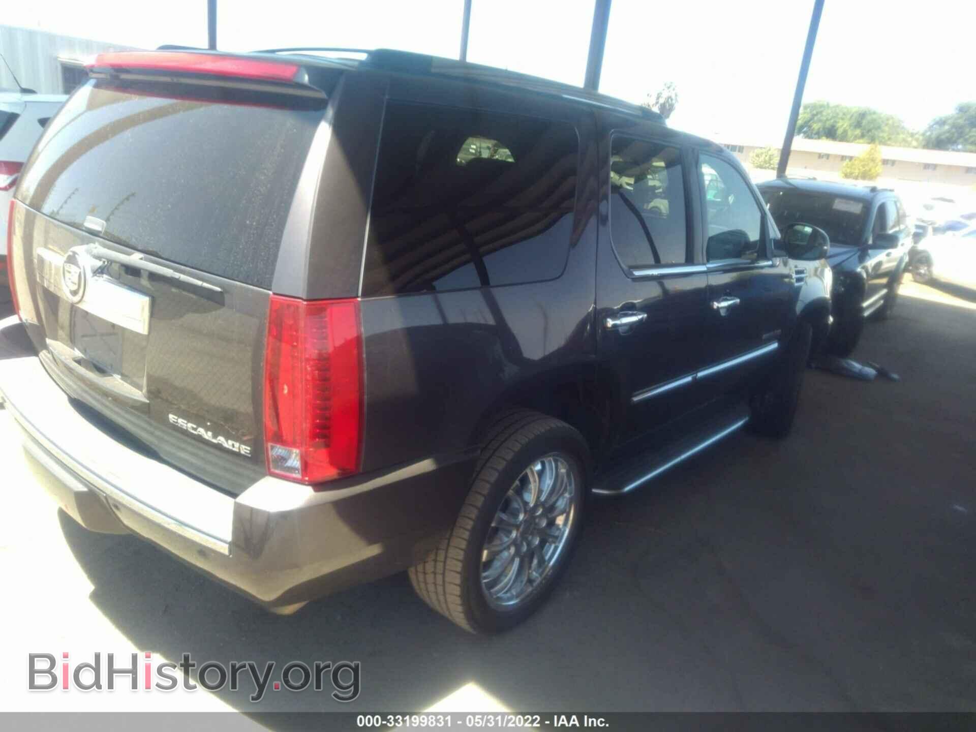 2011 CADILLAC ESCALADE - VIN: 1GYS3AEF3BR308064 - Фото 4