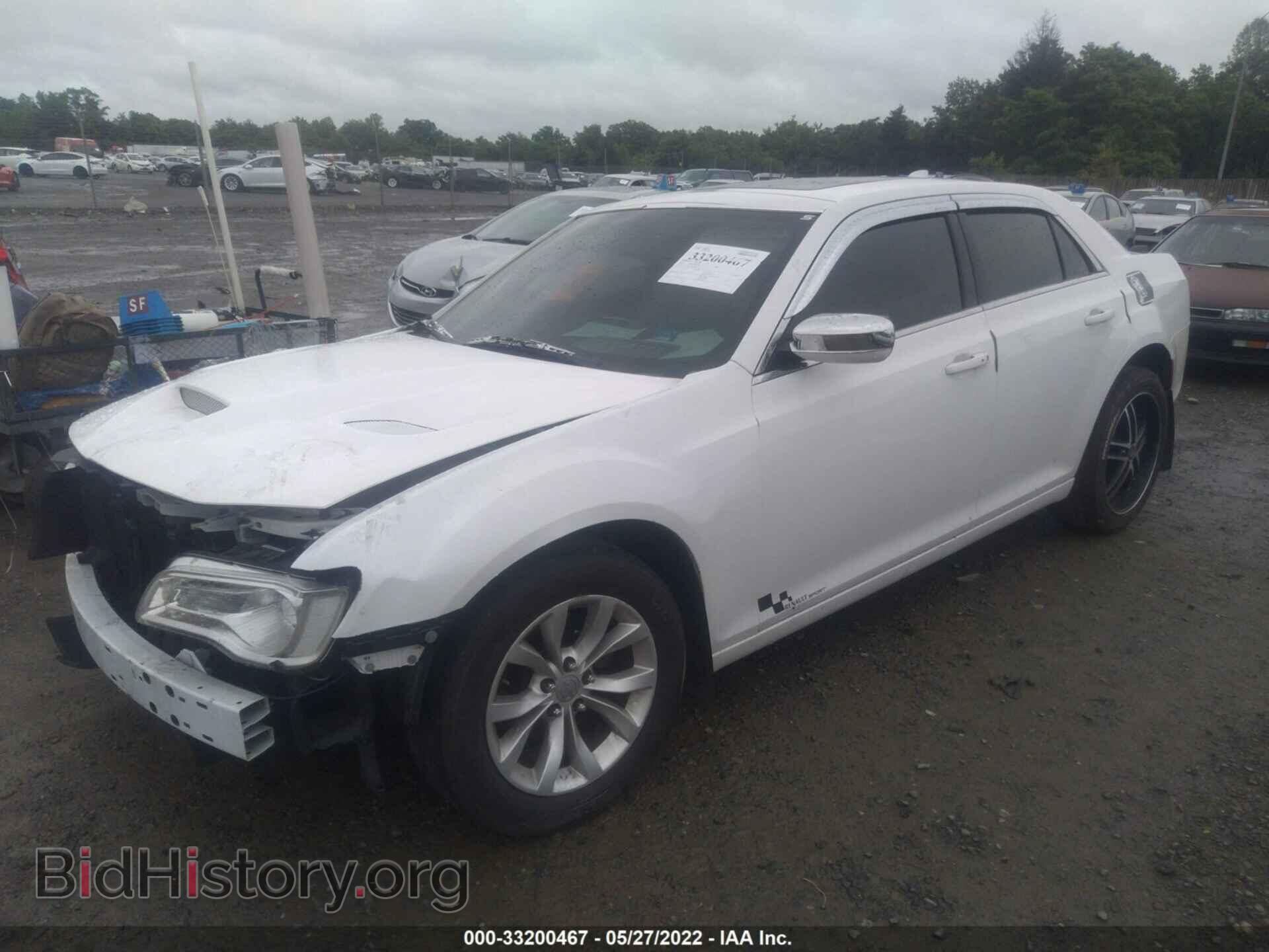 2015 CHRYSLER 300 - VIN: 2C3CCAAG7FH810594 - Фото 2