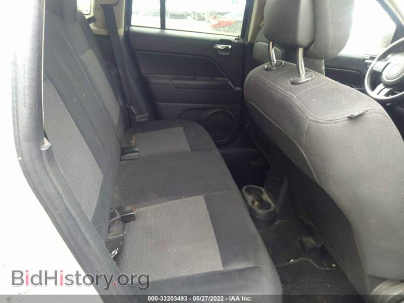 2012 Jeep COMPASS (VIN 1C4NJDBB2CD517807) — фото 8 из 11