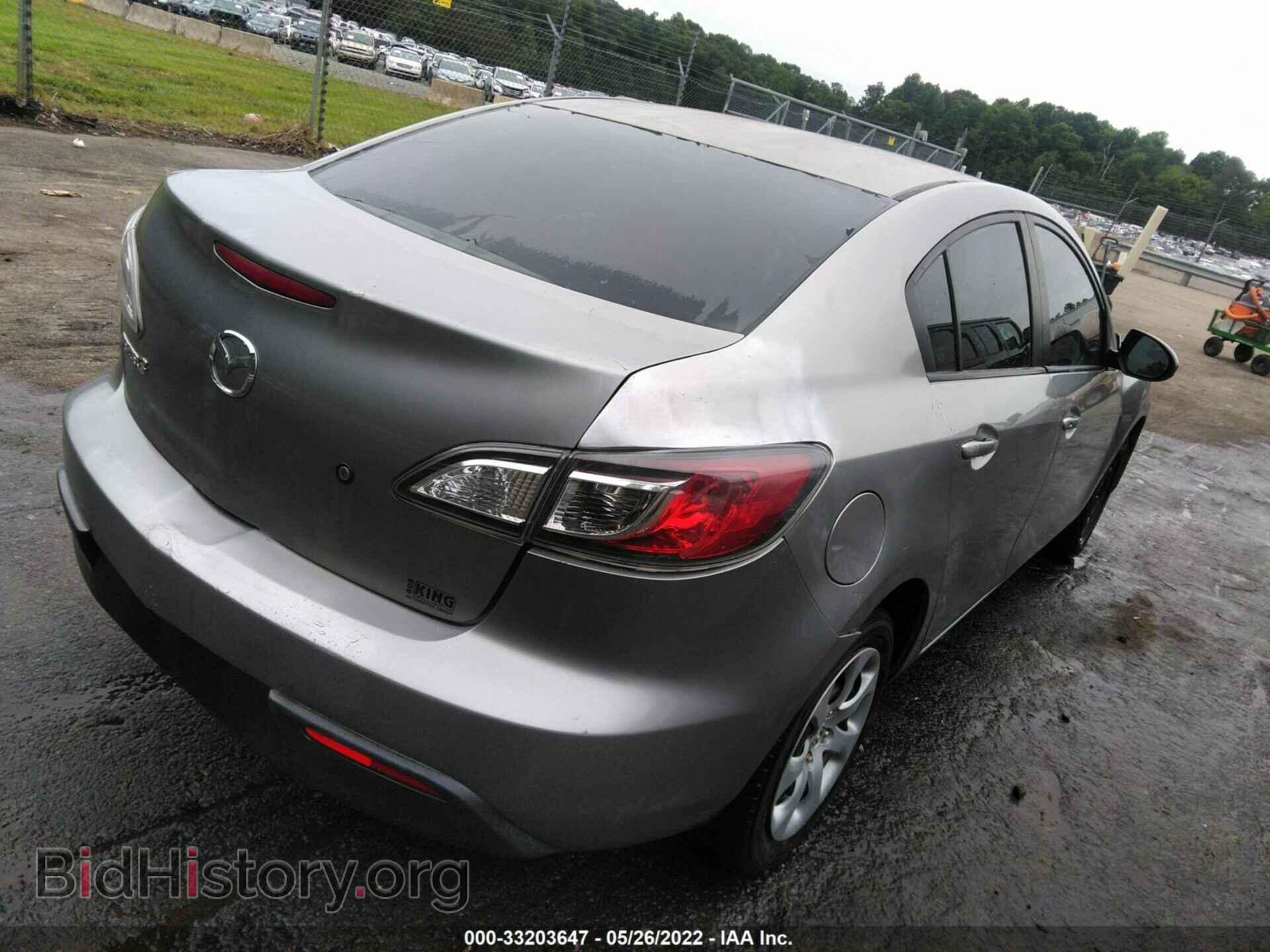 2011 MAZDA MAZDA3 - VIN: JM1BL1UG2B1358548 - Фото 4