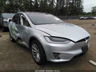 2017 Tesla MODEL X 90d/75d/100d, серебристый — VIN 5YJXCBE21HF076173, IAAI