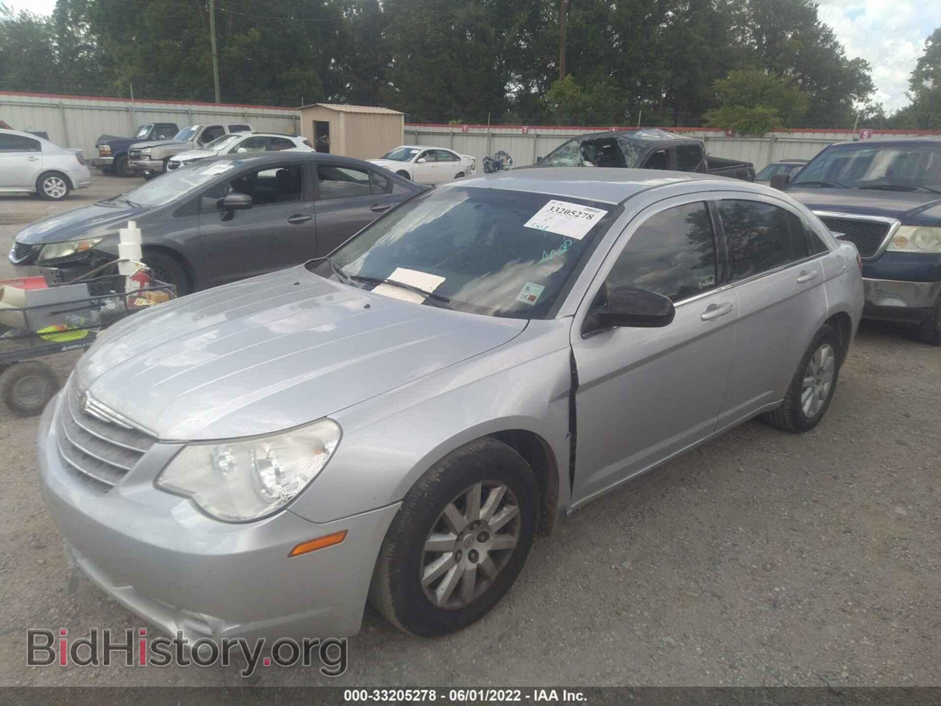 2009 CHRYSLER SEBRING - VIN: 1C3LC46B59N505802 - Фото 2