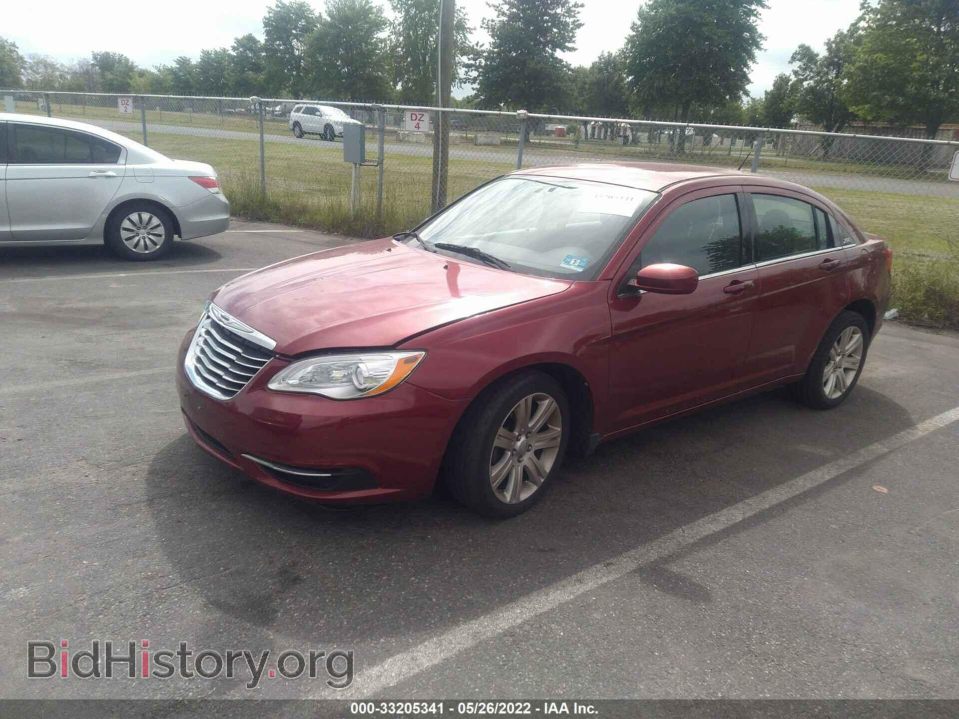 2013 CHRYSLER 200 - VIN: 1C3CCBBB5DN695121 - Photo 2