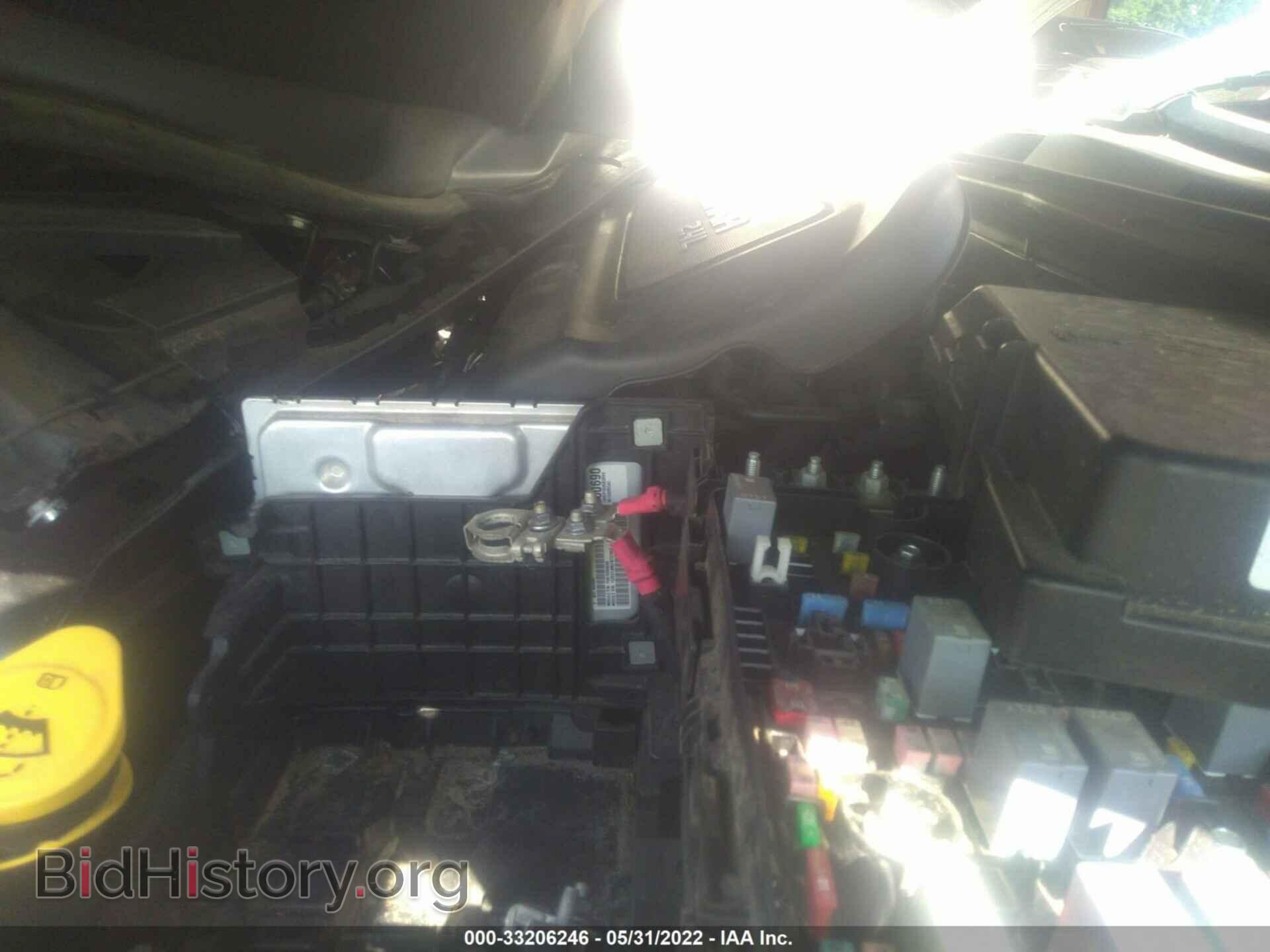 2015 CHRYSLER 200 - VIN: 1C3CCCAB5FN737362 - Фото 10