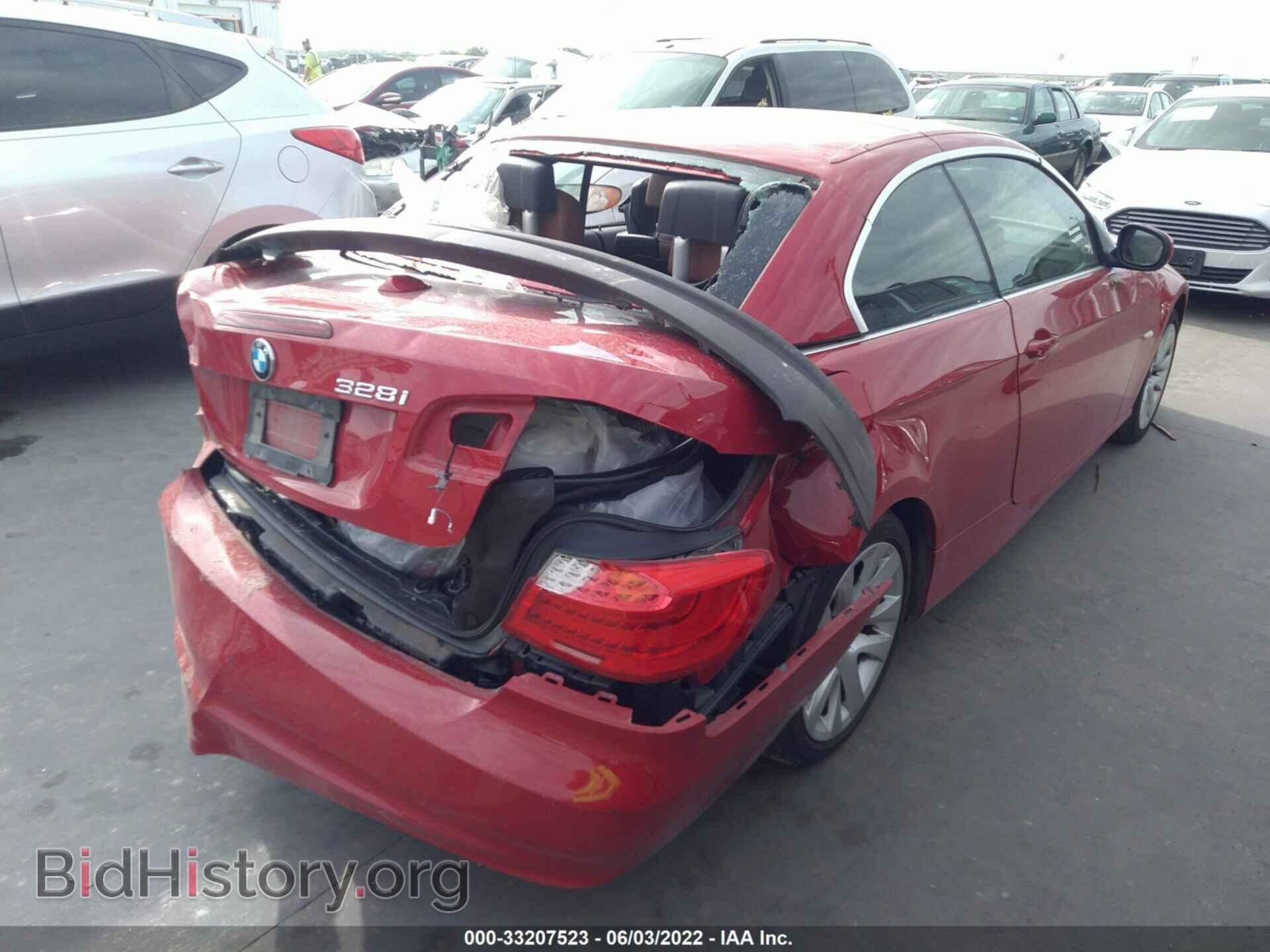 2011 BMW 3 SERIES - VIN: WBADW7C52BE443737 - Photo 4