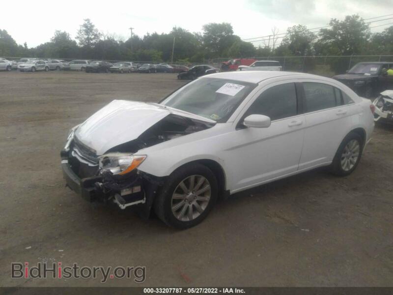 2011 Chrysler 200 (VIN 1C3BC1FG0BN550075) — фото 2 из 11