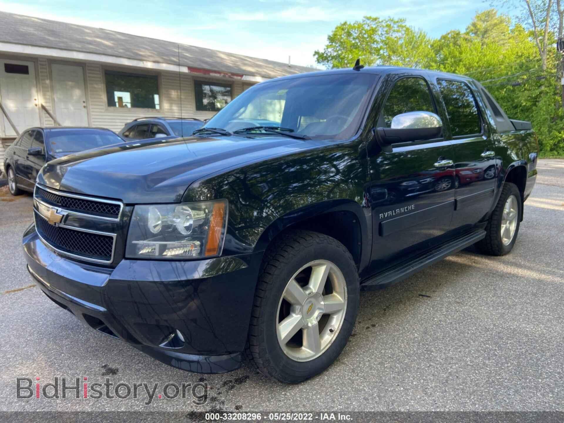 2010 CHEVROLET AVALANCHE - VIN: 3GNVKFE04AG124398 - Фото 2