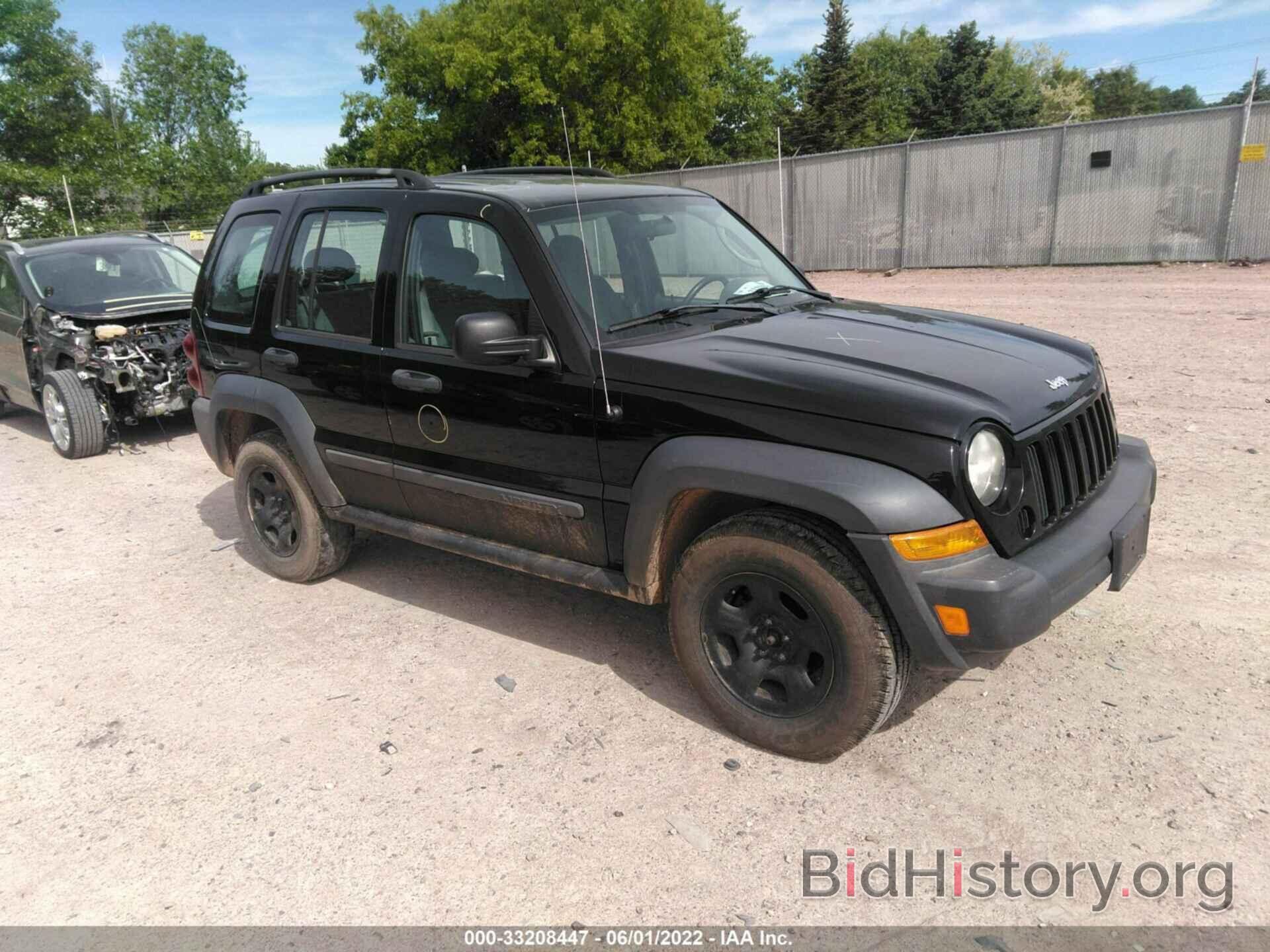 Photo 1J4GL48K17W703479 - JEEP LIBERTY 2007